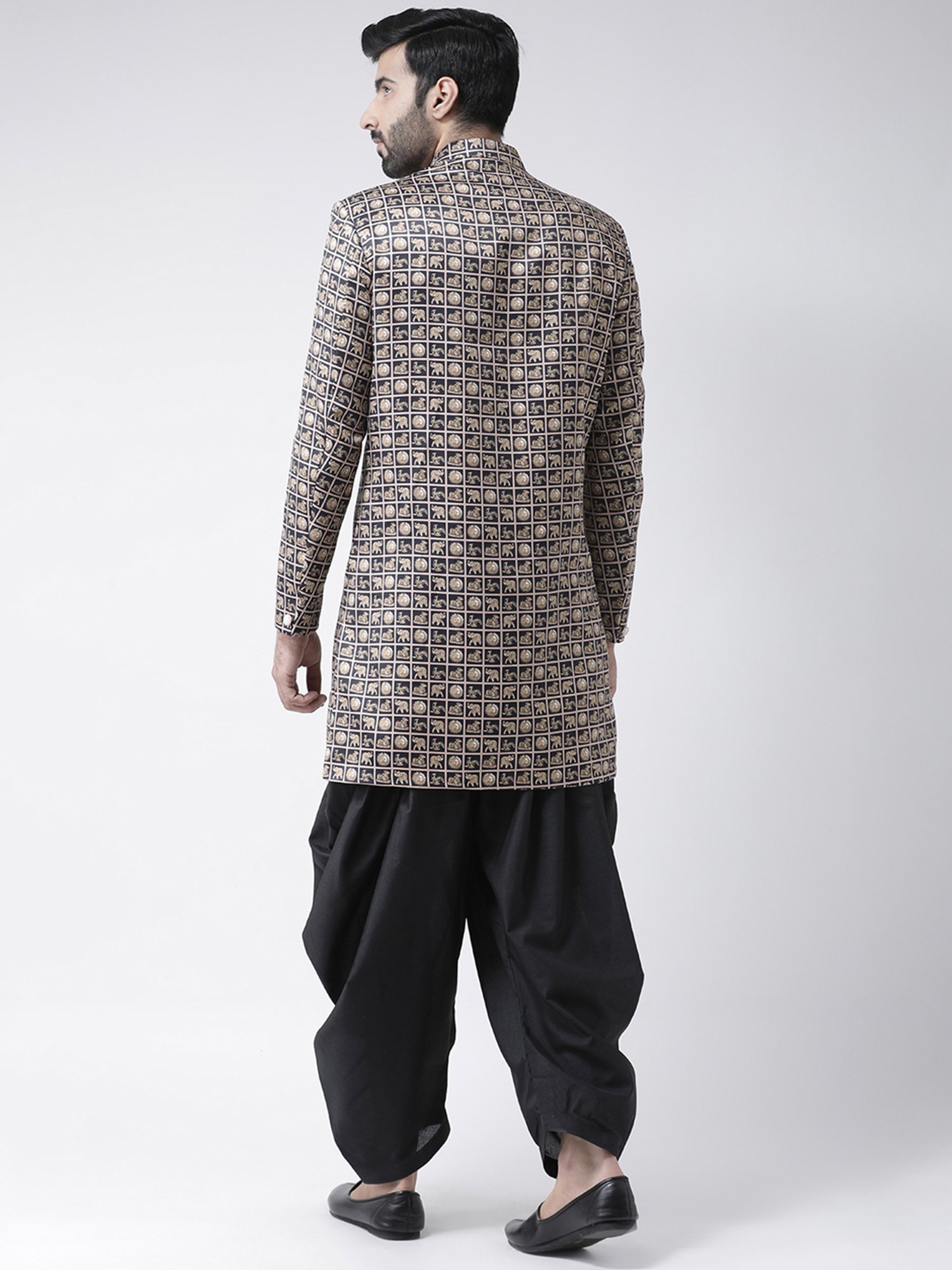 Benstoke Black & Maroon Regular Fit Sherwani Set