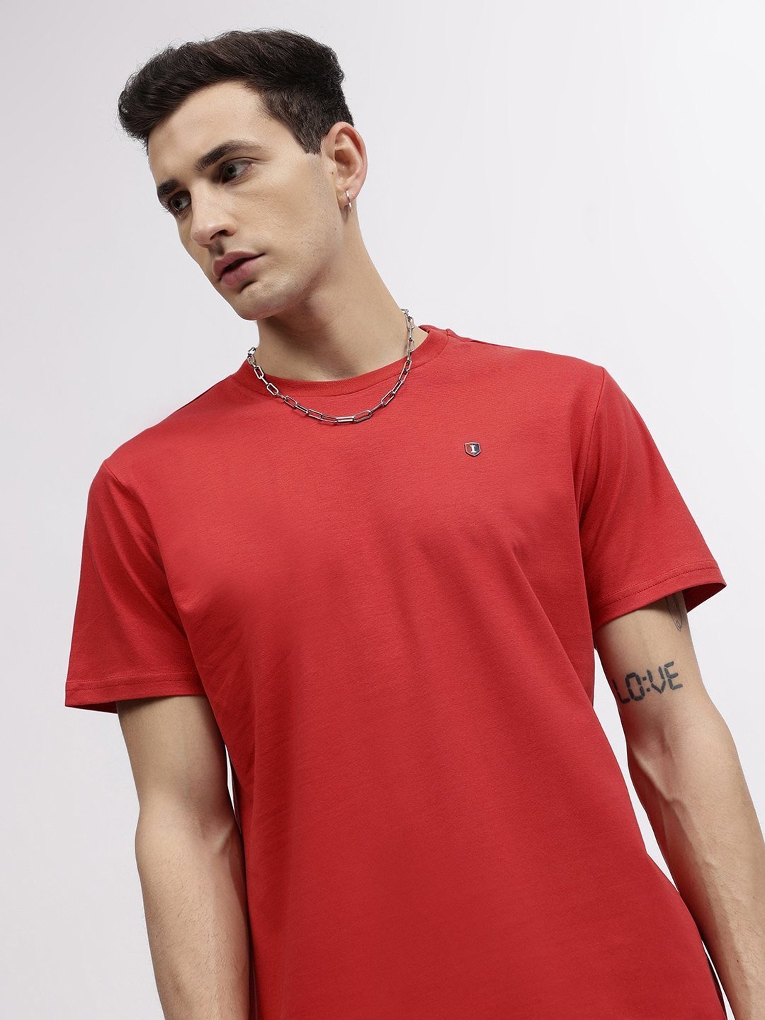 Iconic Men Solid Regular Fit Cotton T-shirt