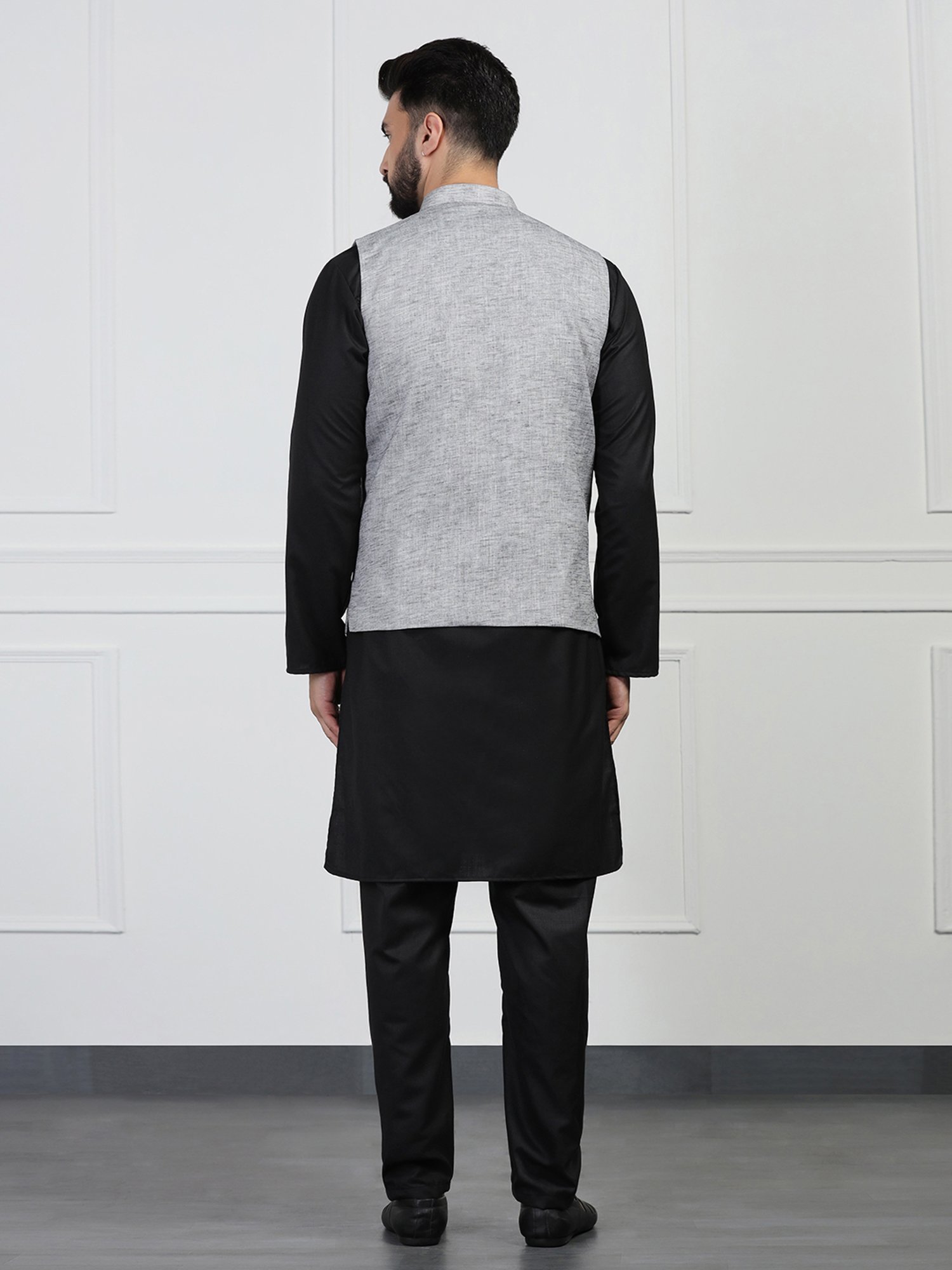 Sanwara Sea Green & White Cotton Regular Fit Chikankari Kurta Bottom Set