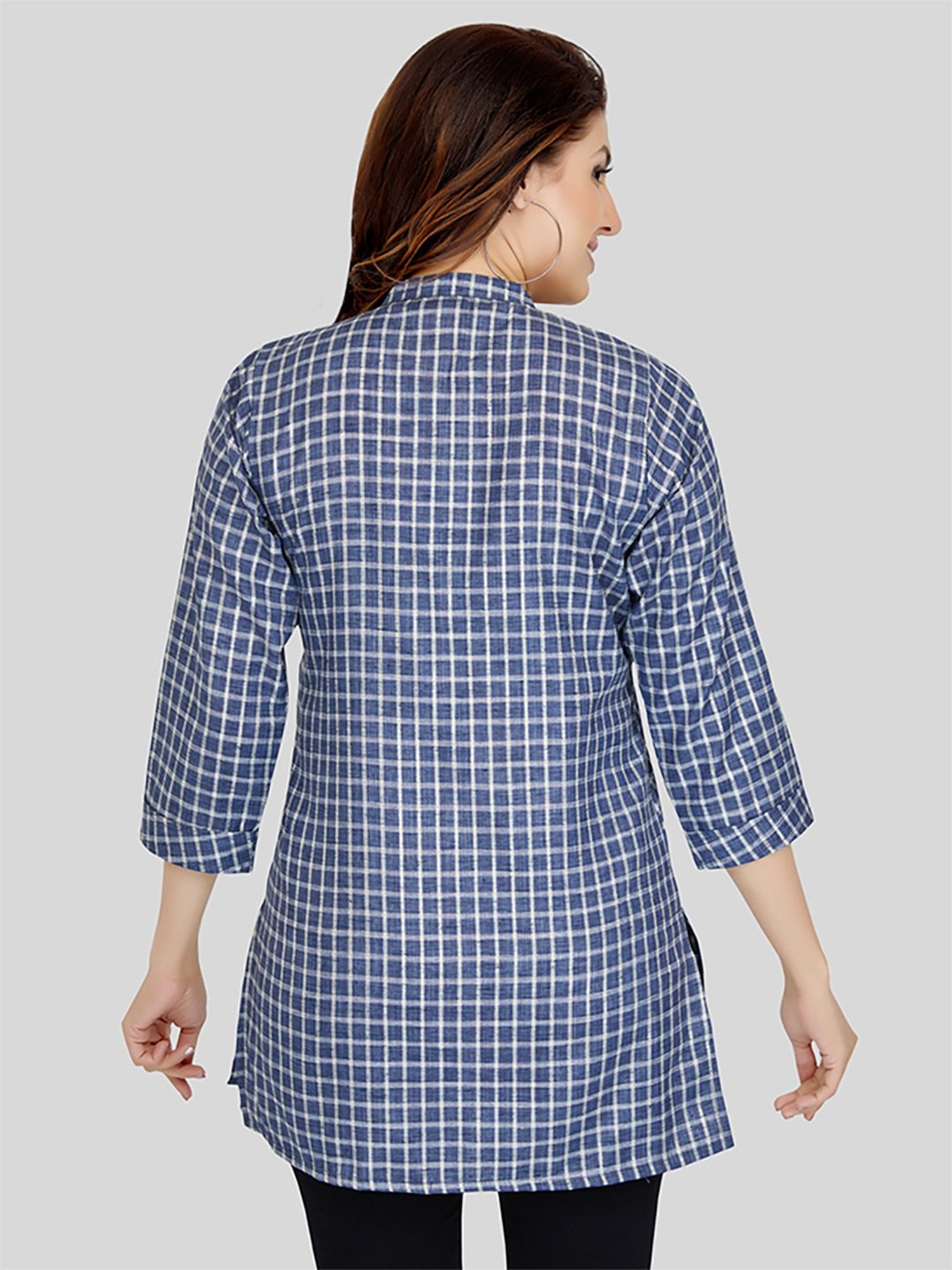 Saree Swarg Blue Printed Straight Short Kurti