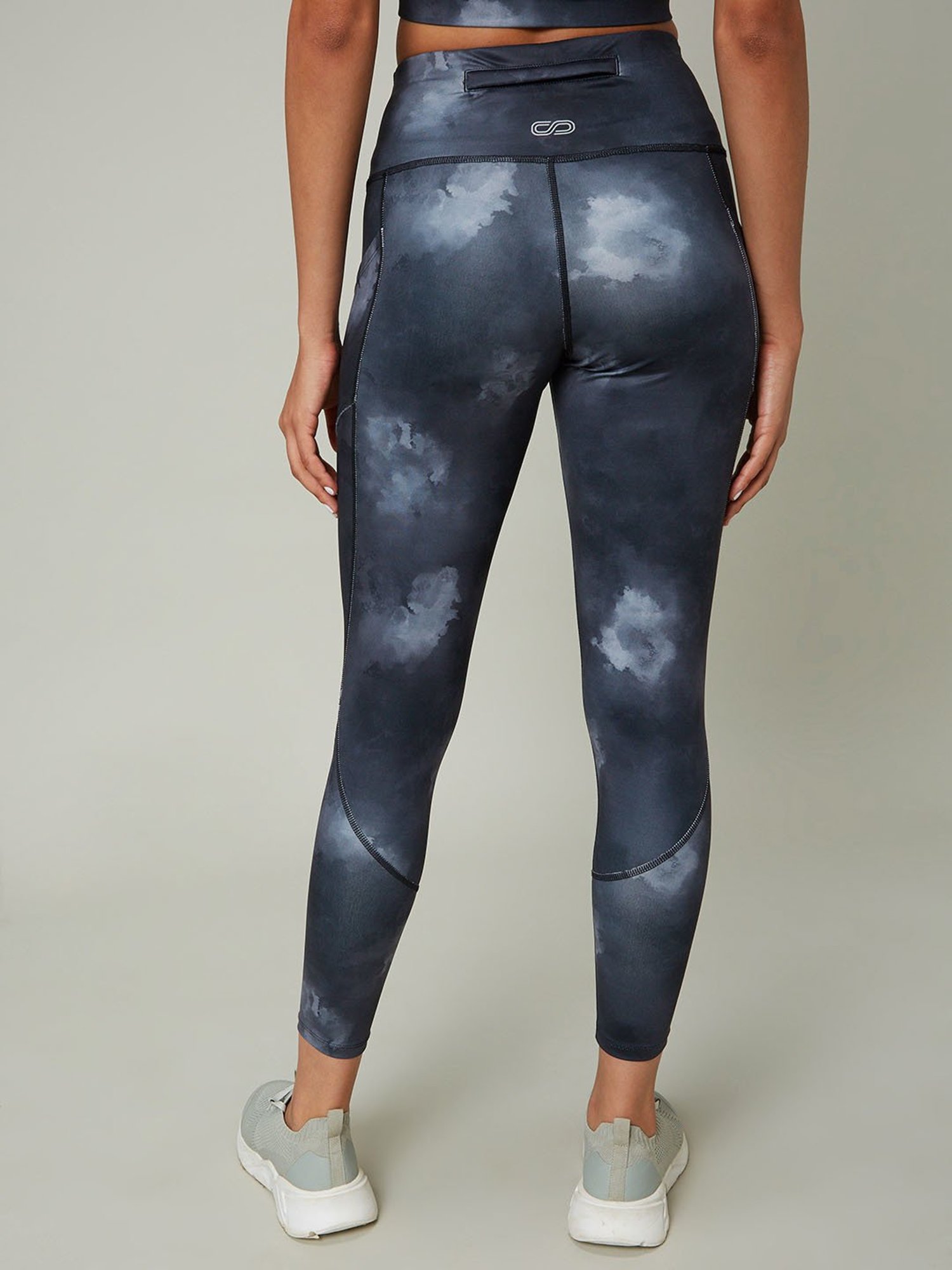 SILVERTRAQ Navy Tie - Dye Leggings