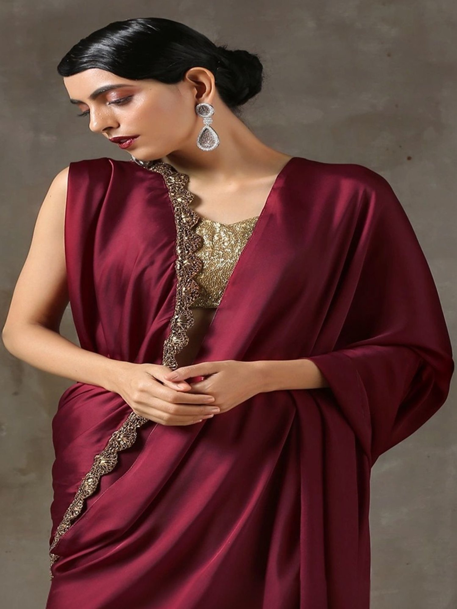 Swtantra Maroon Plain Saree