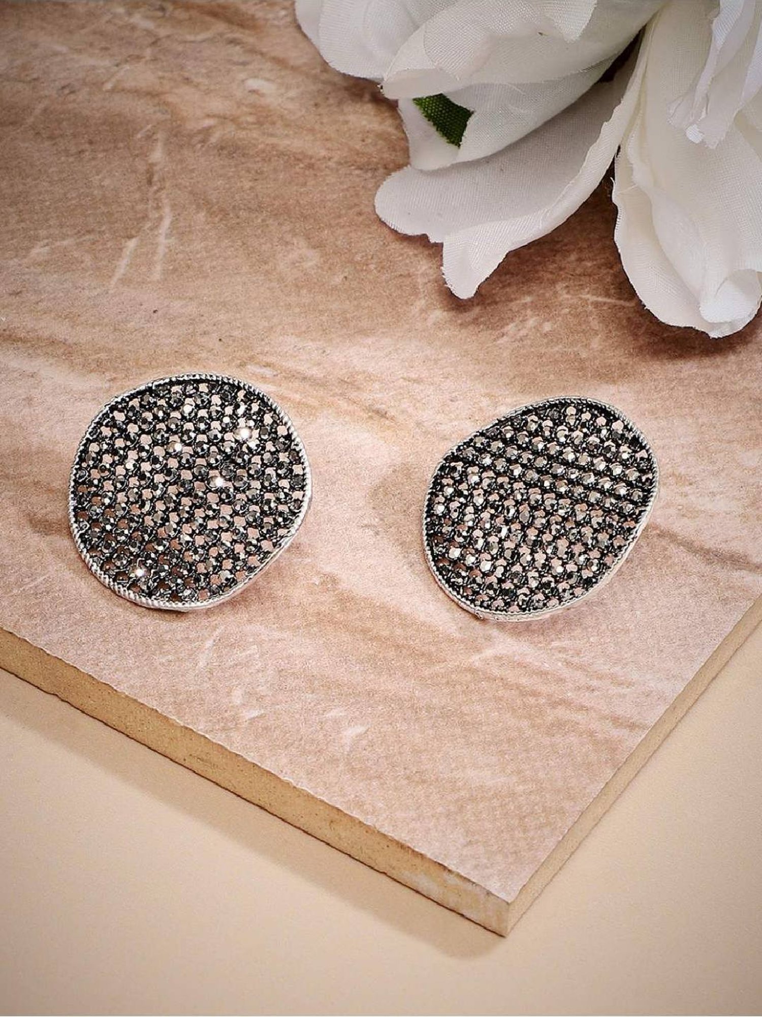 Sohi Women's Cluster Circular Stud Earrings  Silver