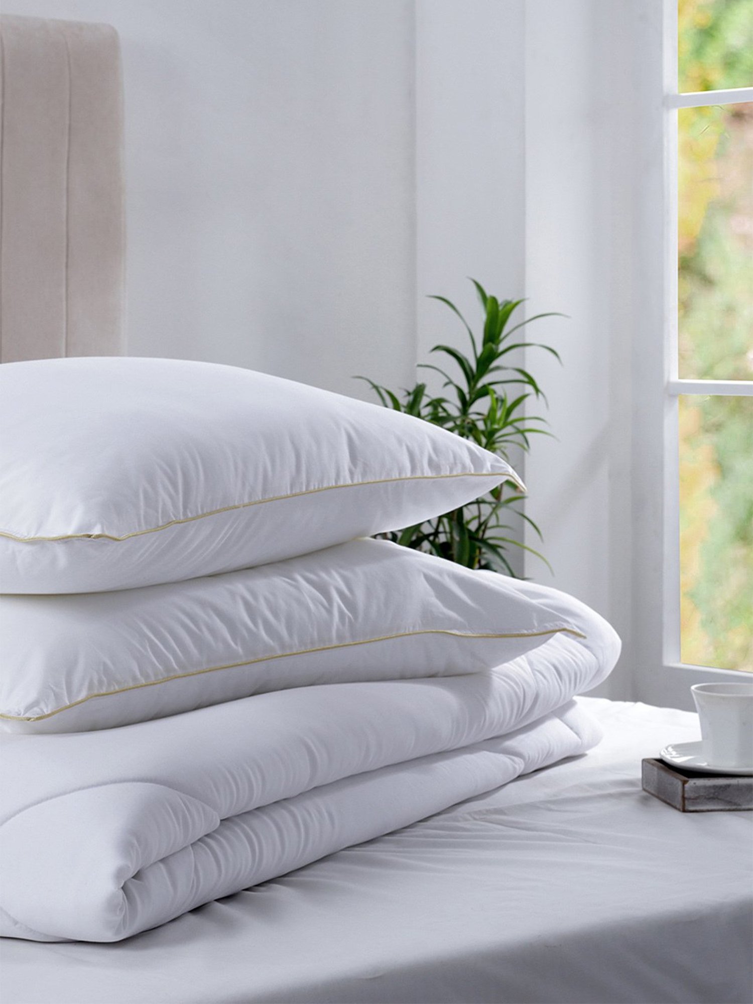 Maspar Essentials Clemmy Solid White Cotton Pillow