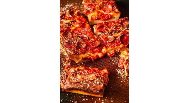 DeLallo Imported Cherry Tomato Pizza Sauce - 12.7oz