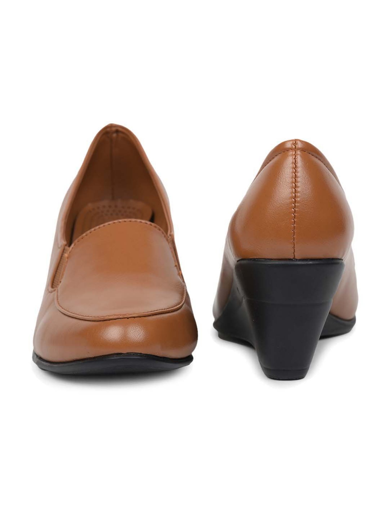 Senorita by Liberty Women's Tan Wedge Loafers