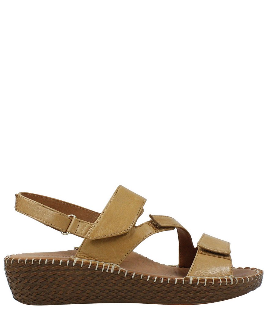 L'Amour Des Pieds Yamona Leather Wedge Sandals