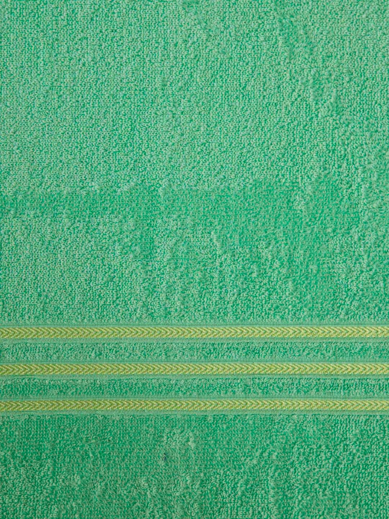 Ariana High Absorbent Green Cotton 450 GSM Bath Towel