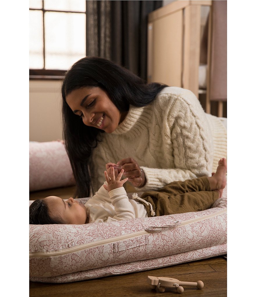 DockATot 0-8 Months Brer Rabbit Deluxe Dock Cover Stage 1