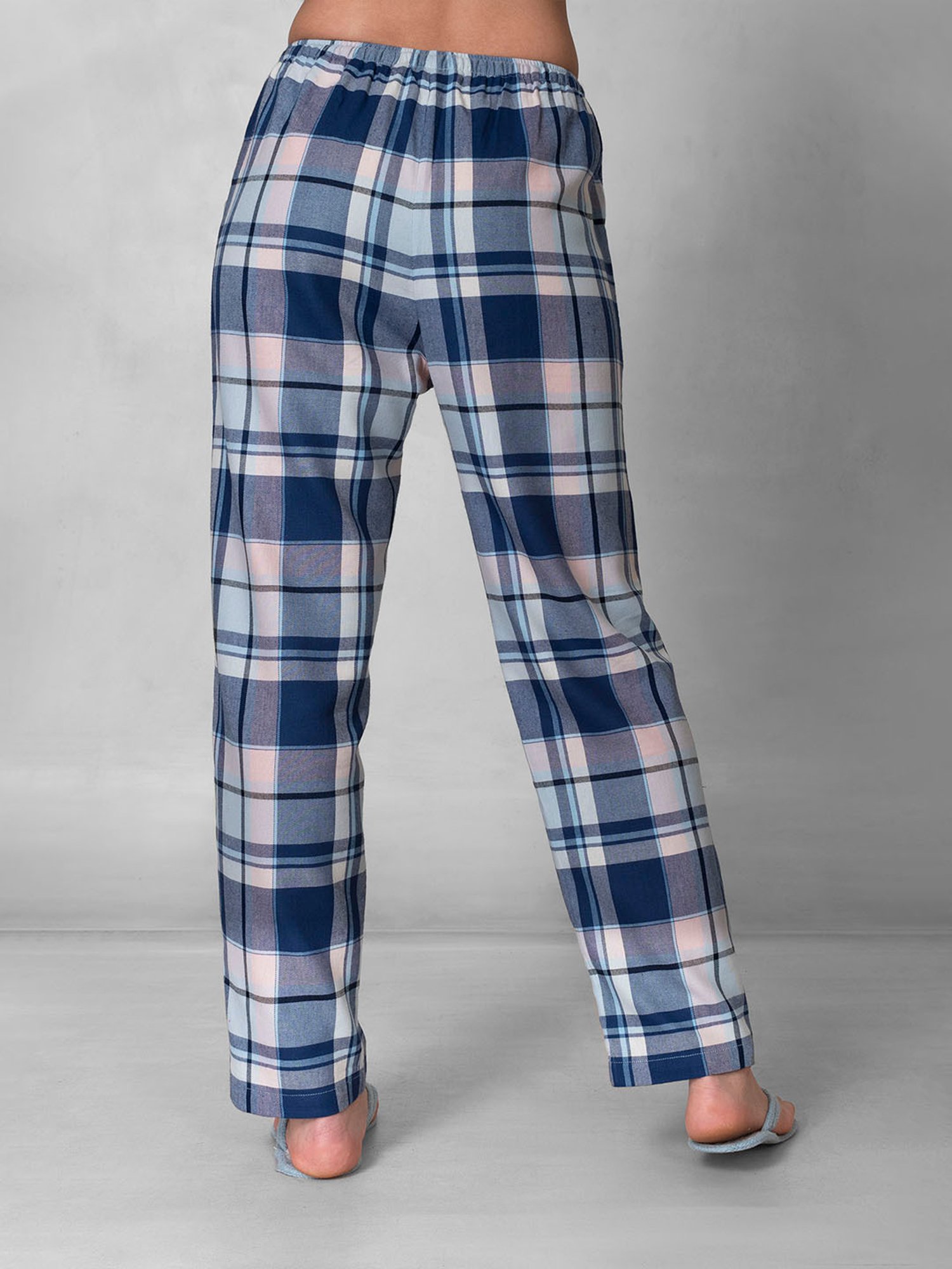 The Calm Collective Blue & White Checks Pyjamas