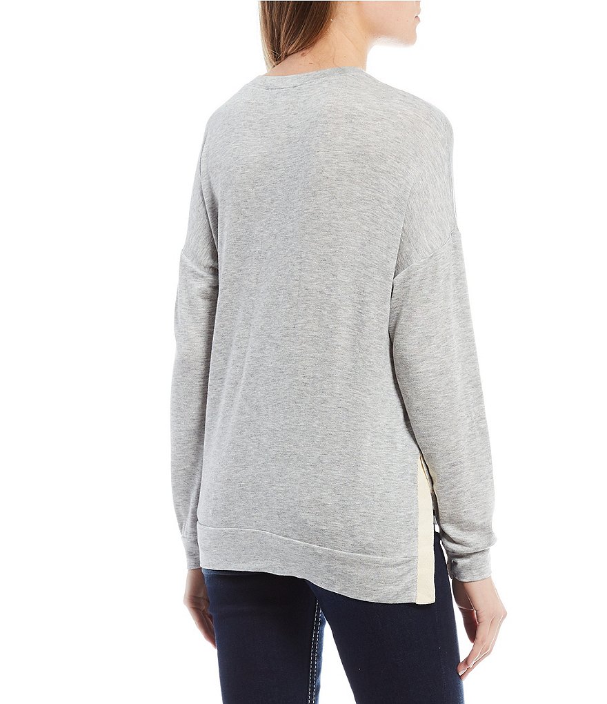 Moa Moa Long-Sleeve Side-Slit Knit Sweatshirt