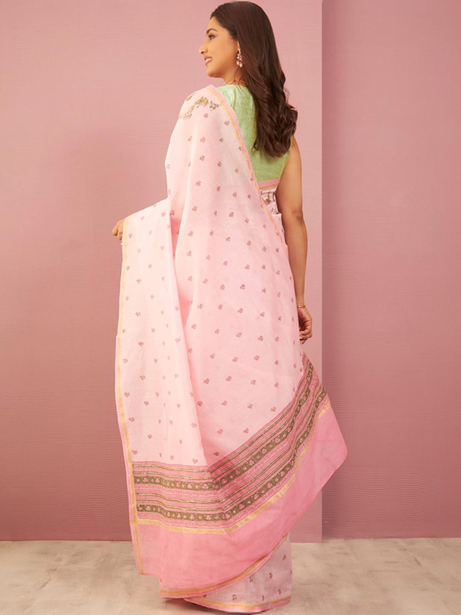 Taneira Pink Printed Saree With Unstitched Blouse