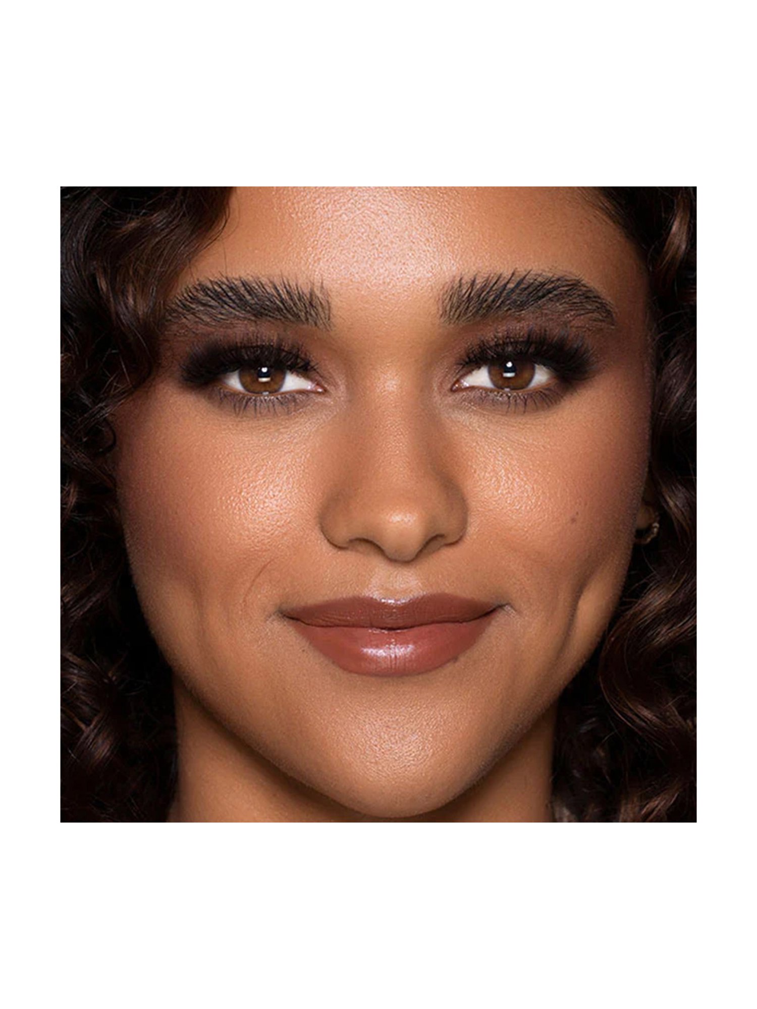 L.A. Girl Tinted Foundation Tan - 30 ml