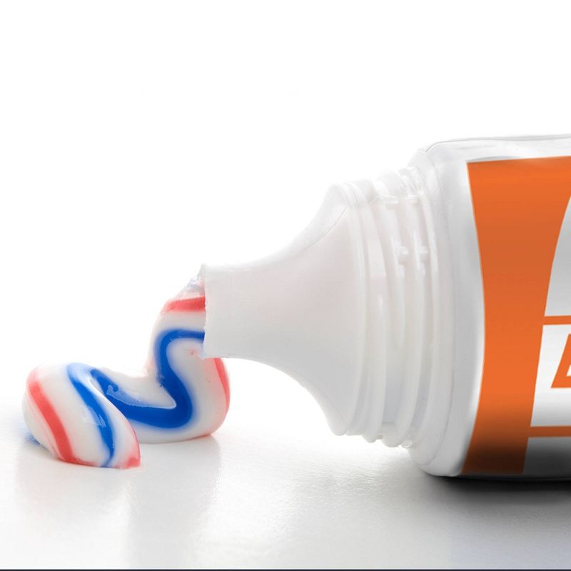 Aquafresh Extreme Clean Whitening Action Toothpaste - 2ct/5.6oz