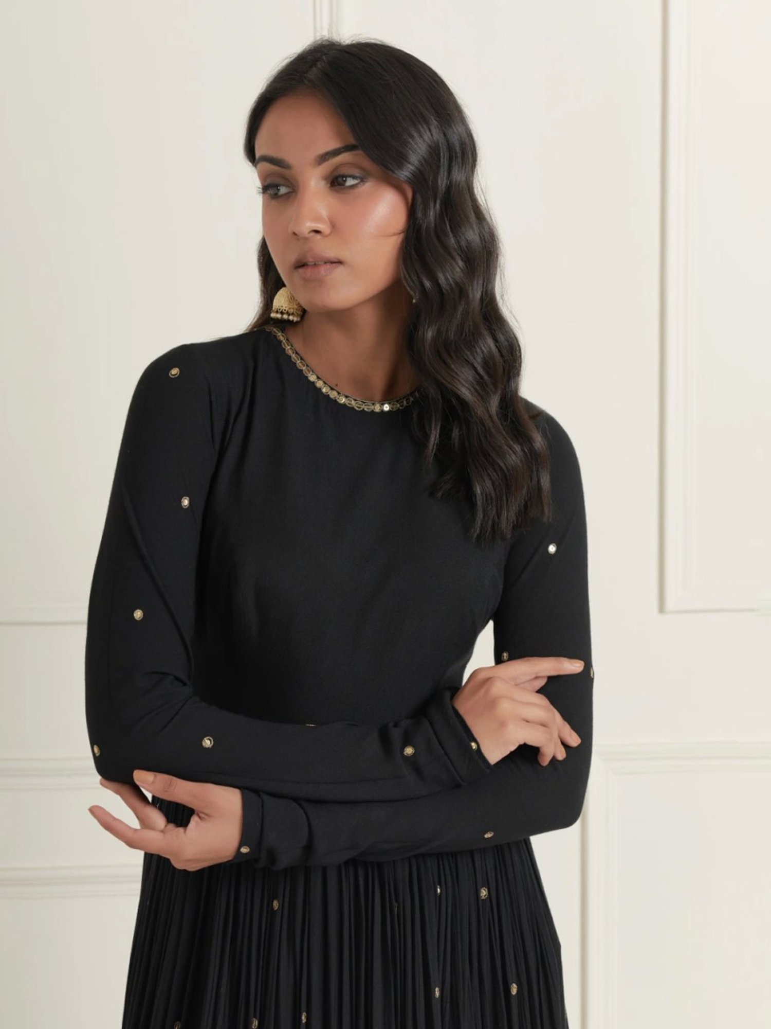 Ikshita Choudhary Black Naveli 2 Hand Embellished Wrinkle Cotton Gather Anarkali