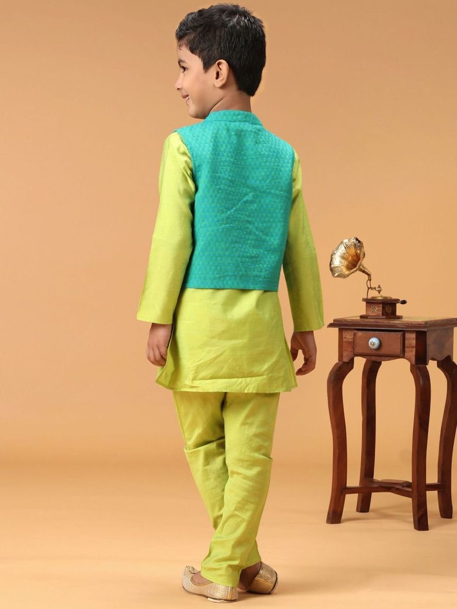 TWISHA Kids Green & Blue Self Full Sleeves kurta Set