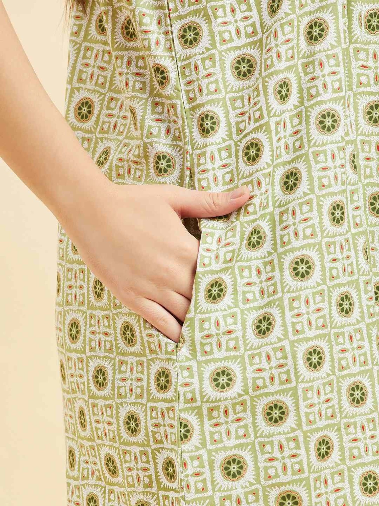 Sweet Dreams Pista Green Cotton Printed Night Gown