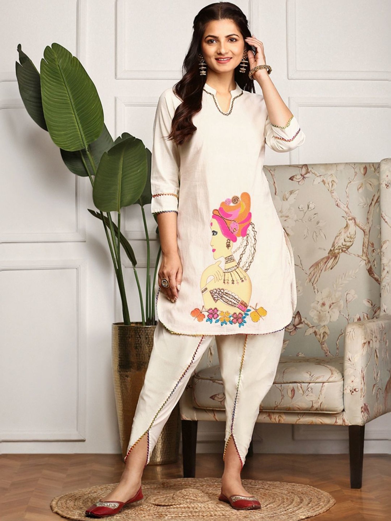 Ishin Off-White Printed Kurti & Dhoti Pants Set