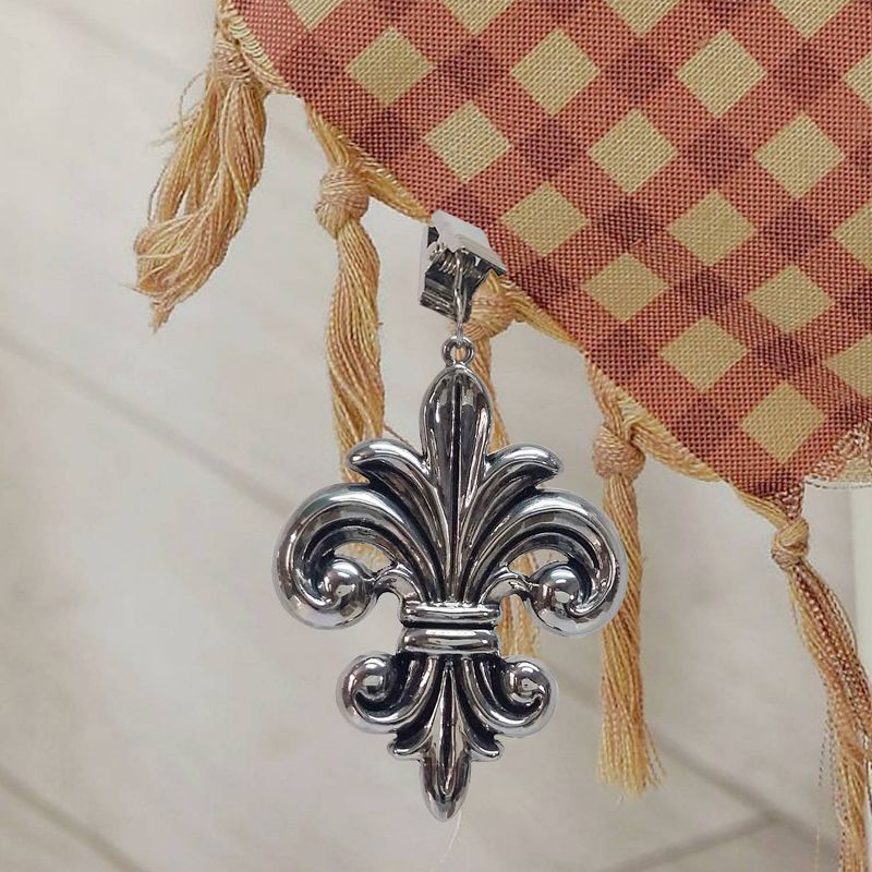 Epicureanist Fleur de Lis Entertaining Gift Set