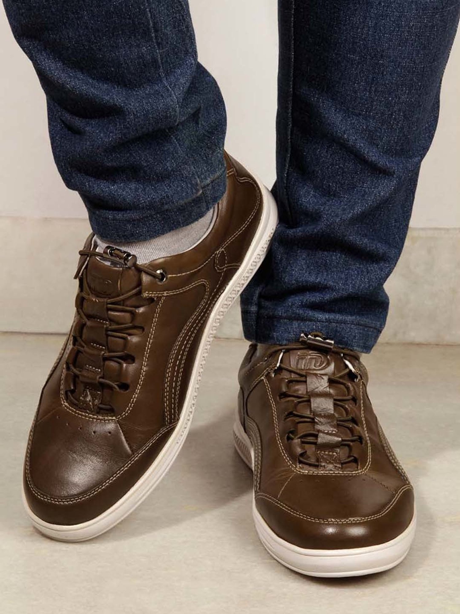 ID Men's Olive Casual Sneakers