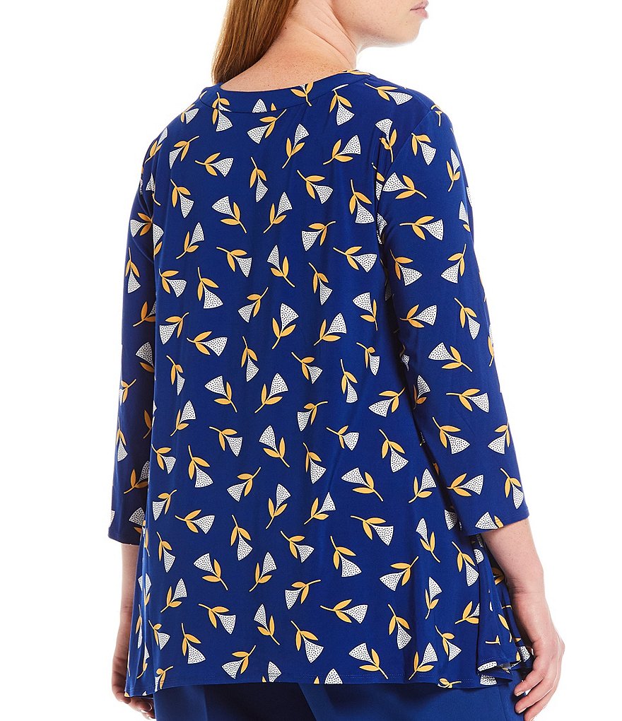 Anne Klein Plus Size Luxe Lily Print Jersey Knit Sharkbite Round Neck 3/4 Sleeve Top