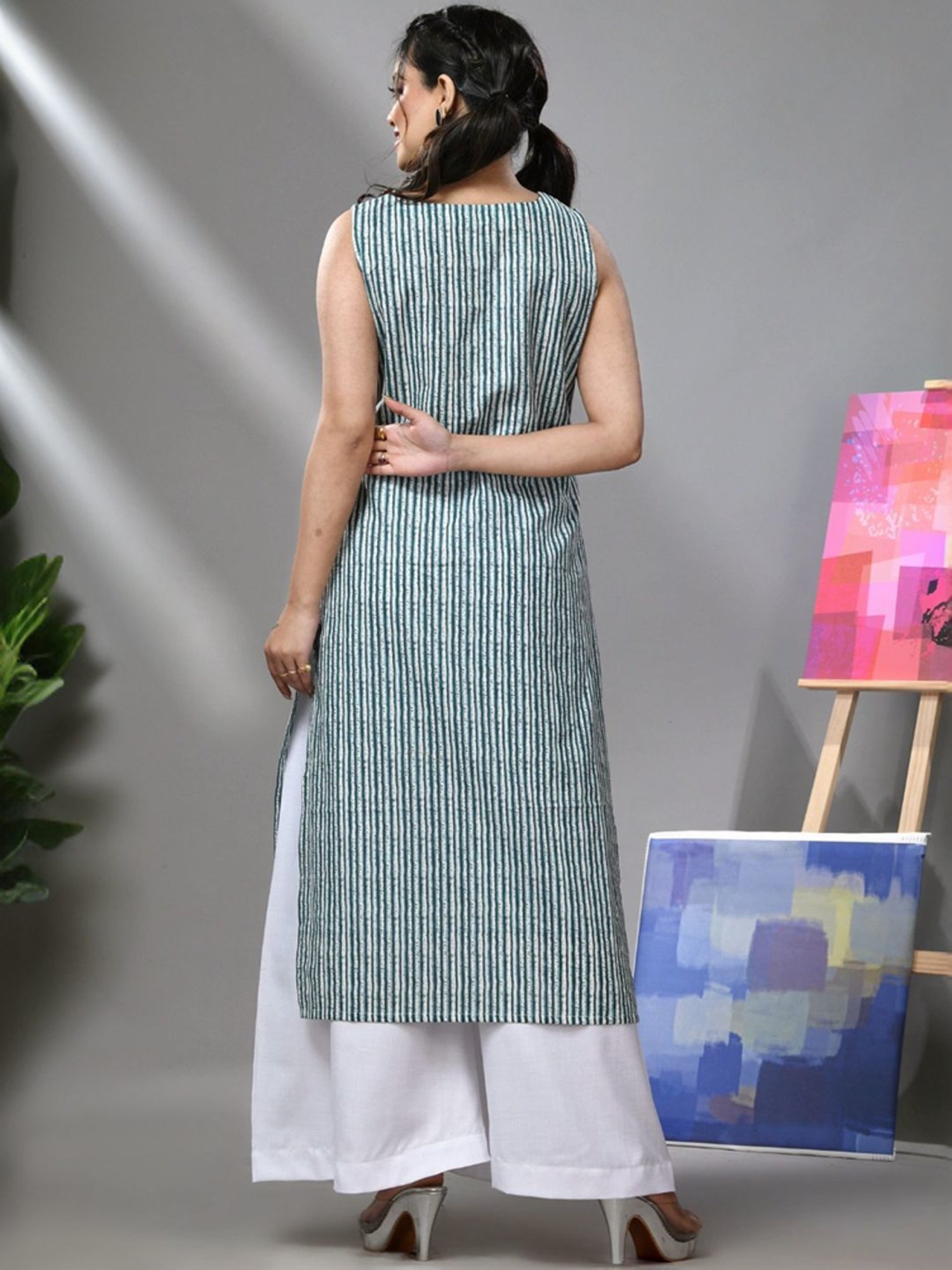 Charukriti Blue Cotton Striped Straight Kurta