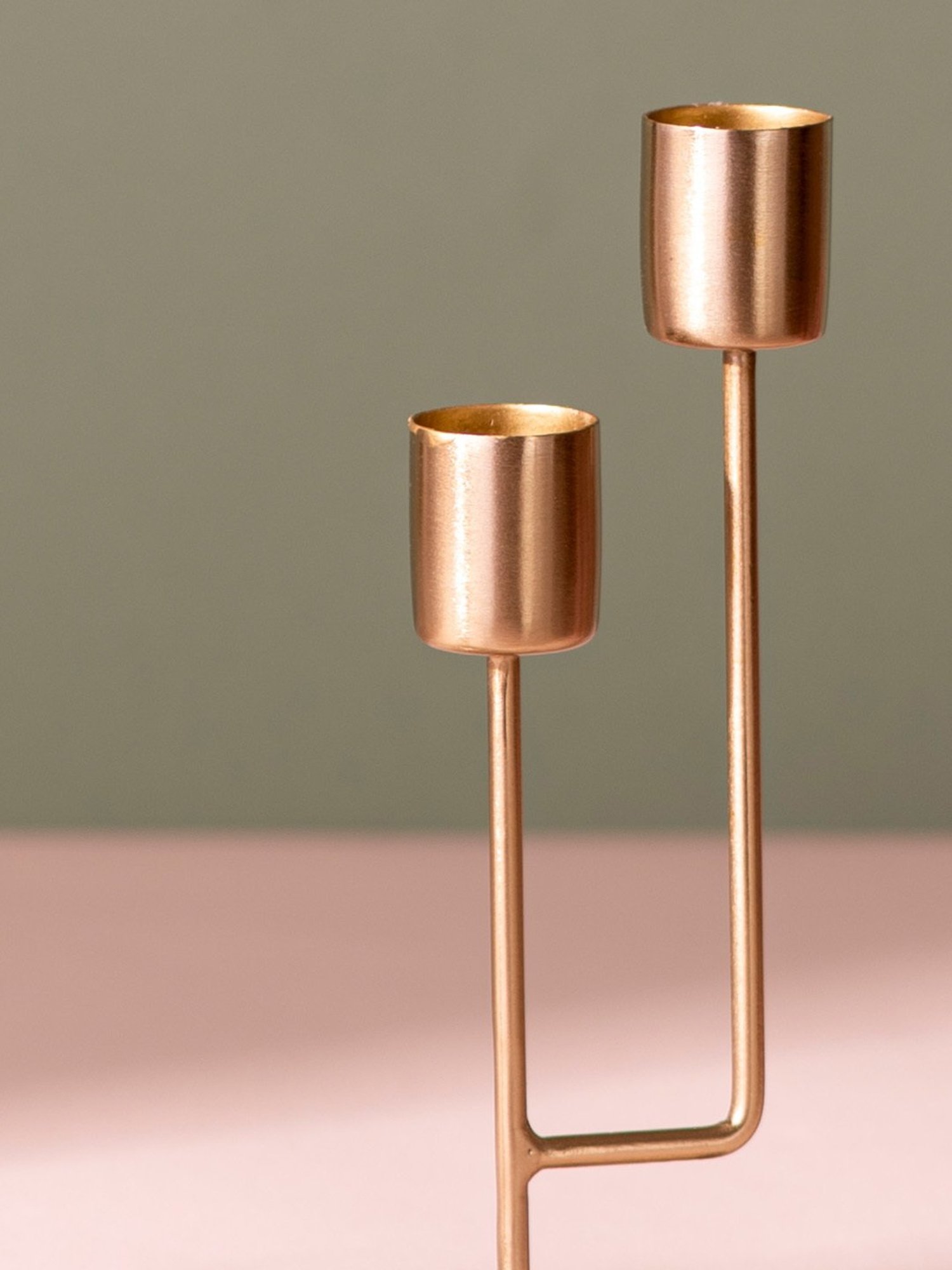 Darice Pack of 2 Cleveland Vintage Lighting Edison Style E12S Base Flame Candelabra Bulbs