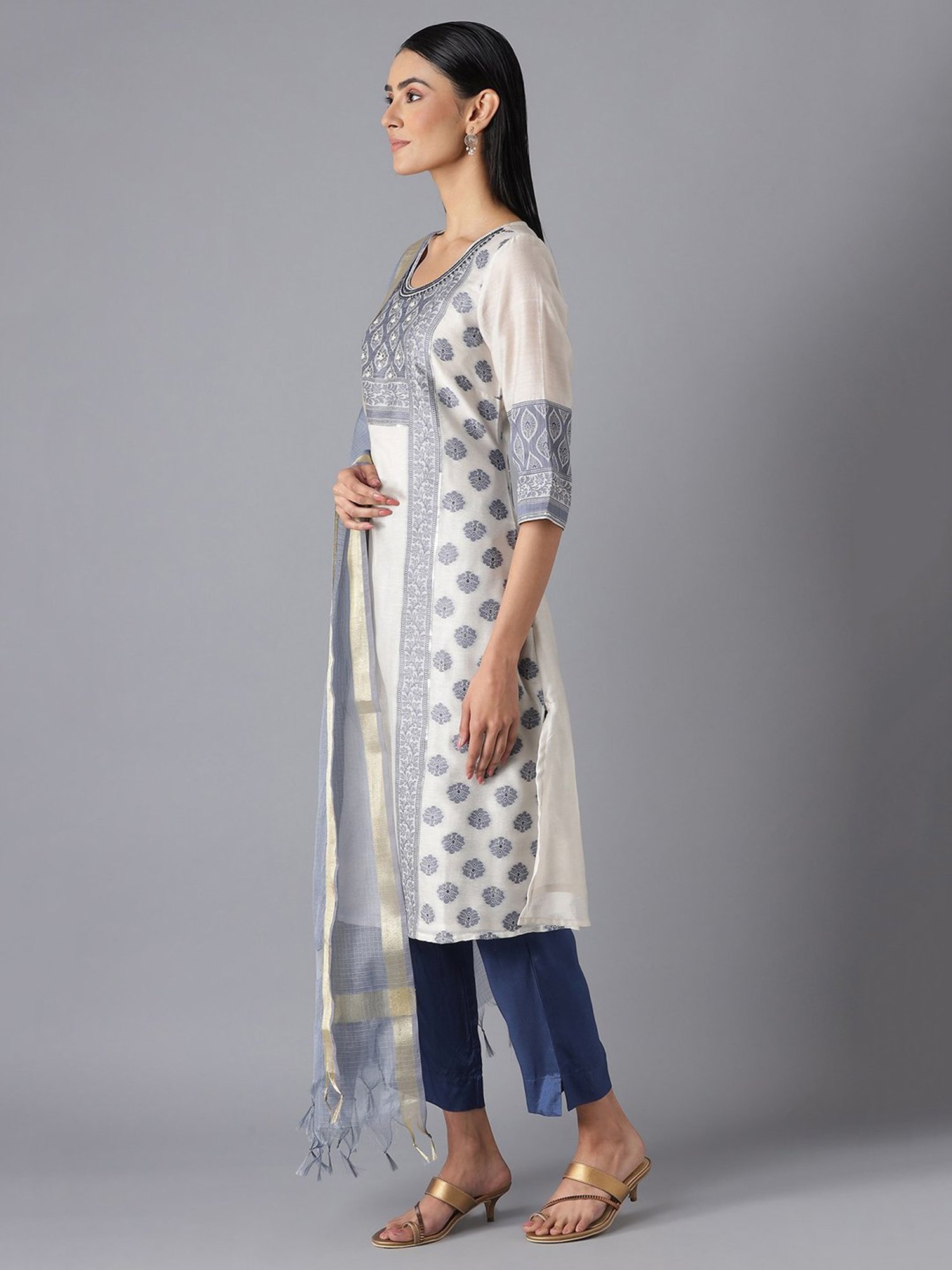 Aurelia Off White & Blue Kurta With Pant & Dupatta