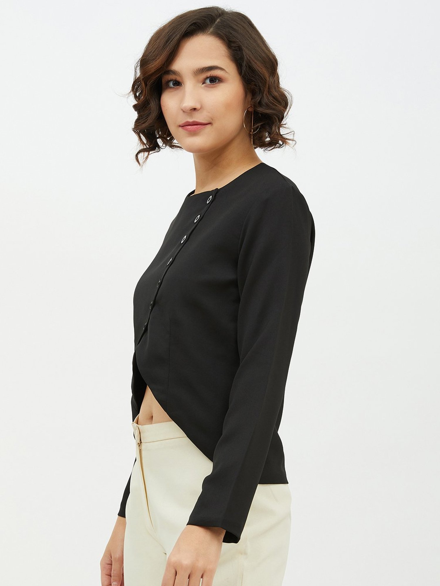 StyleStone Black Top With Diagonal Button