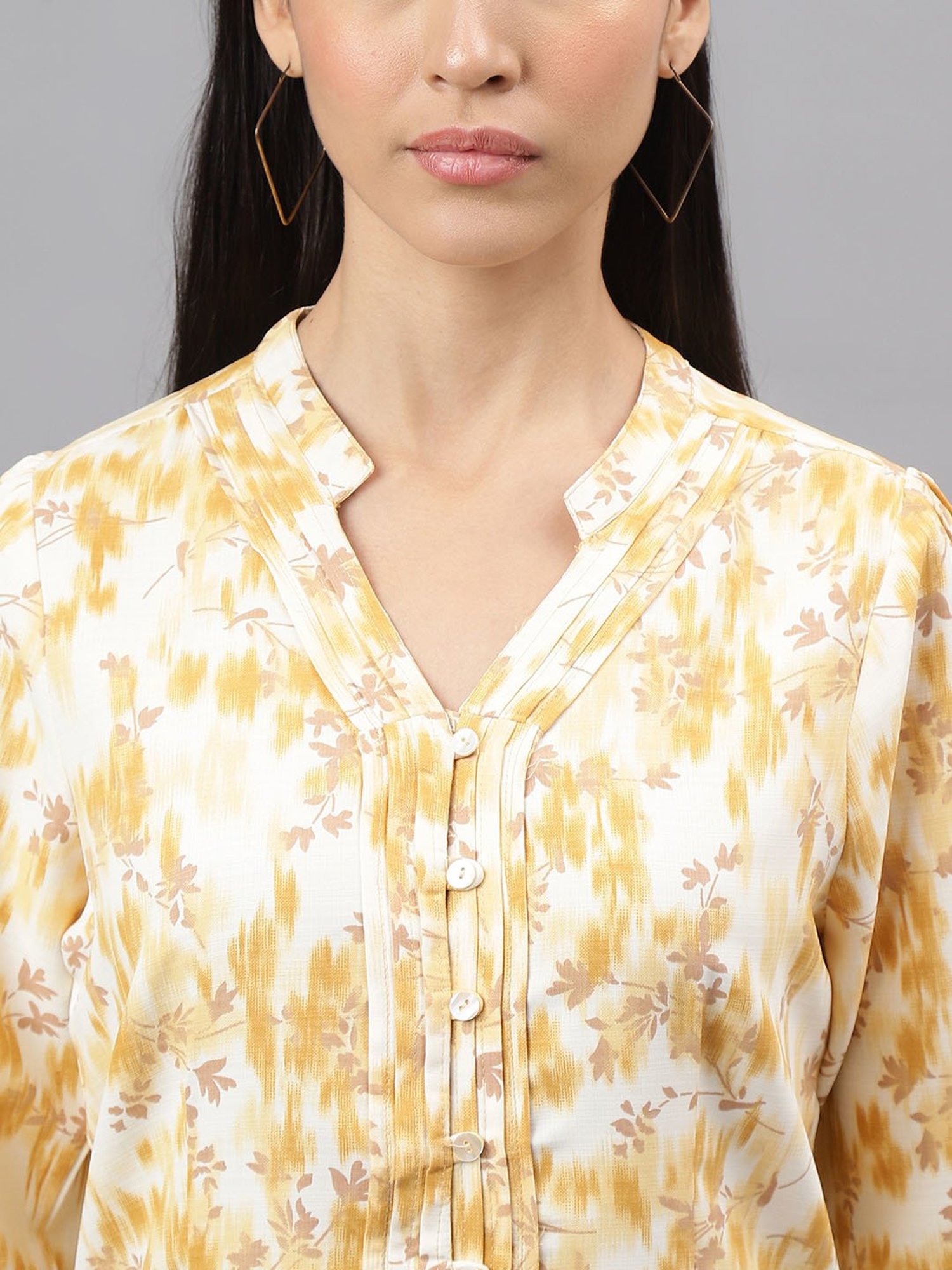 Latin Quarters Yellow Floral Print Top