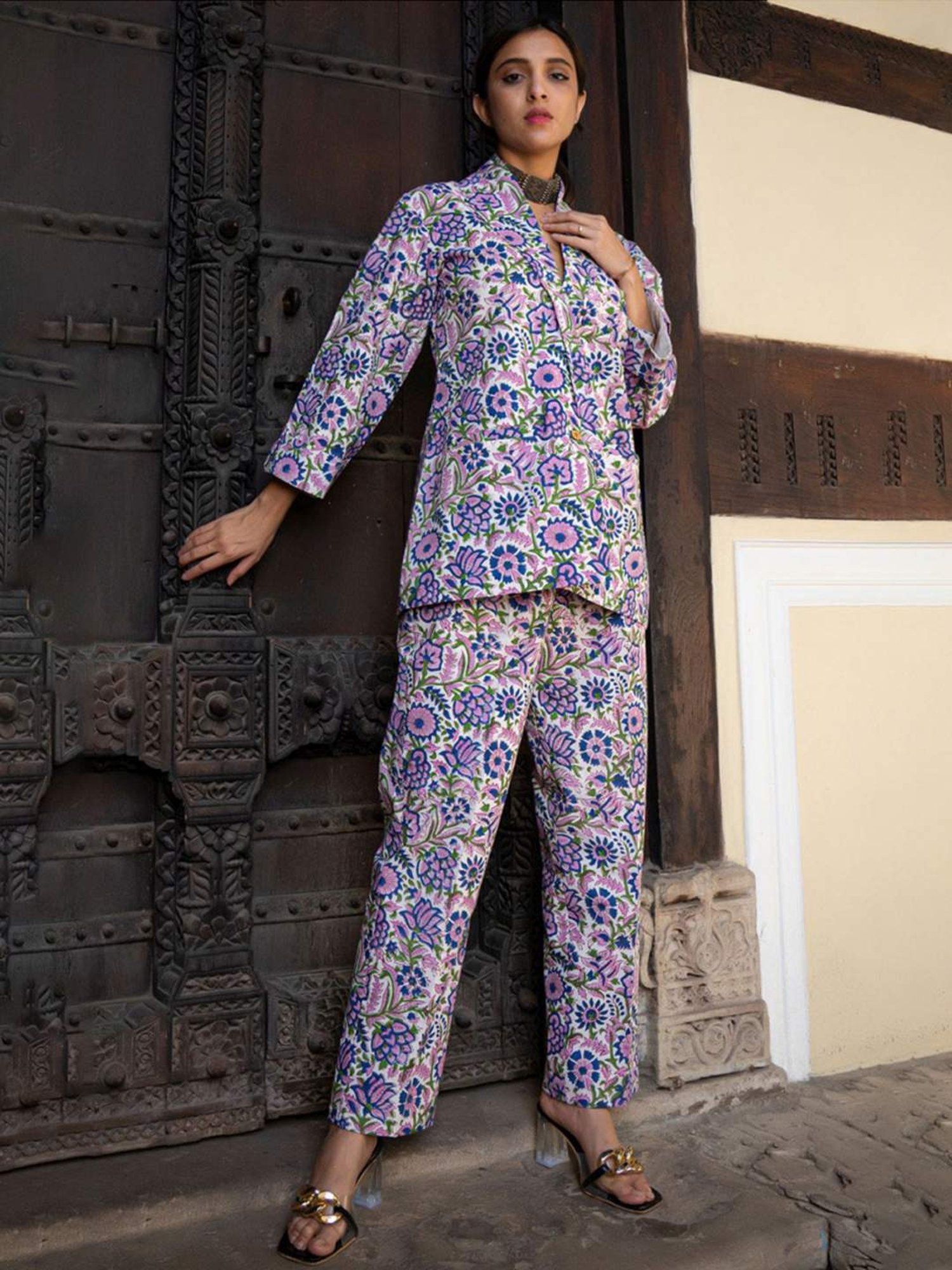 Eeshva India White Floral Hand Blocked Blazer with Pant In Cotton