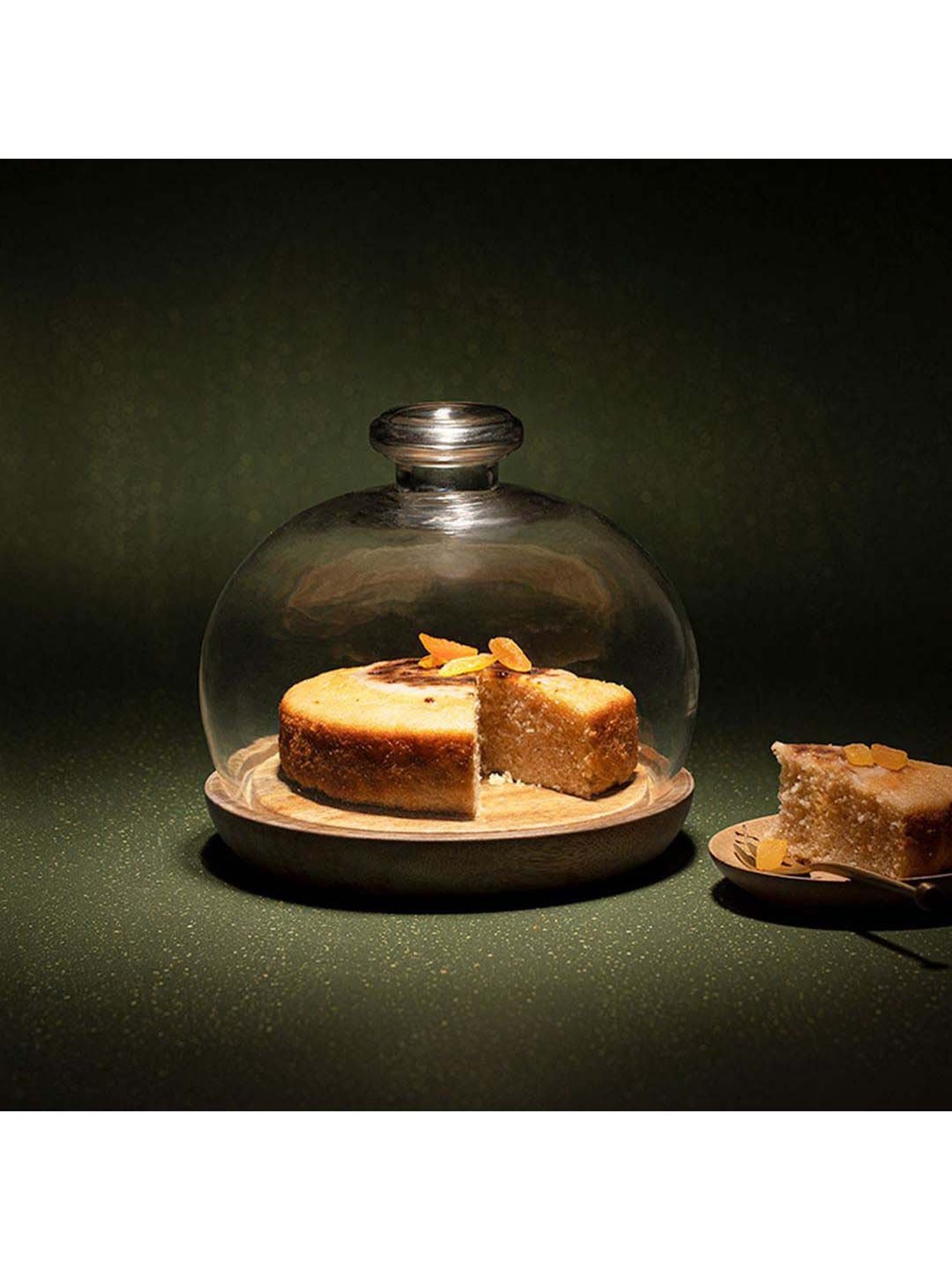 ellementry Goblet Transparent Glass Cloche with Base - Set of 1