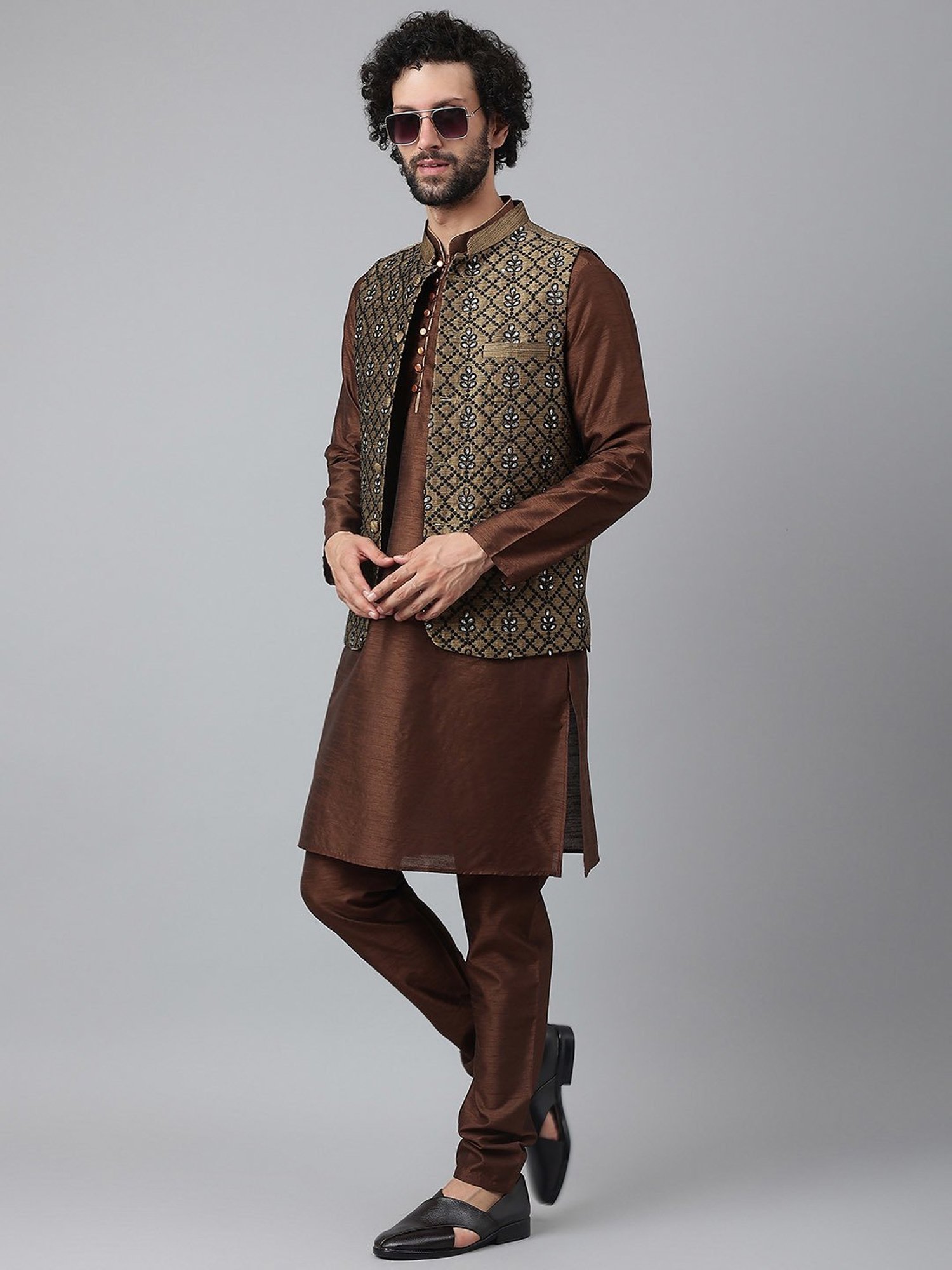 Hangup Plus Brown Regular Fit Embroidered Nehru Jacket
