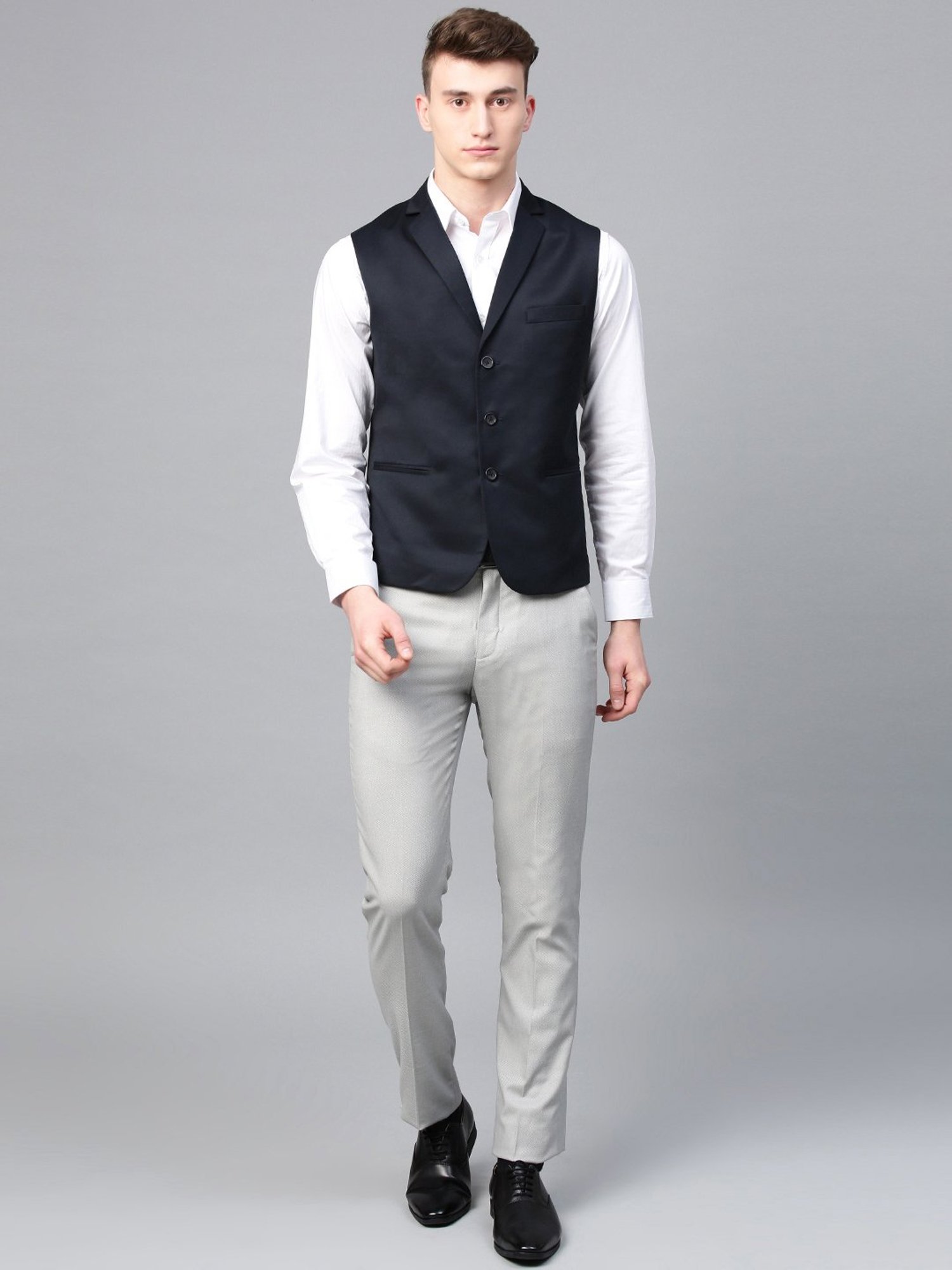 ManQ Navy Sleeveless Waistcoat