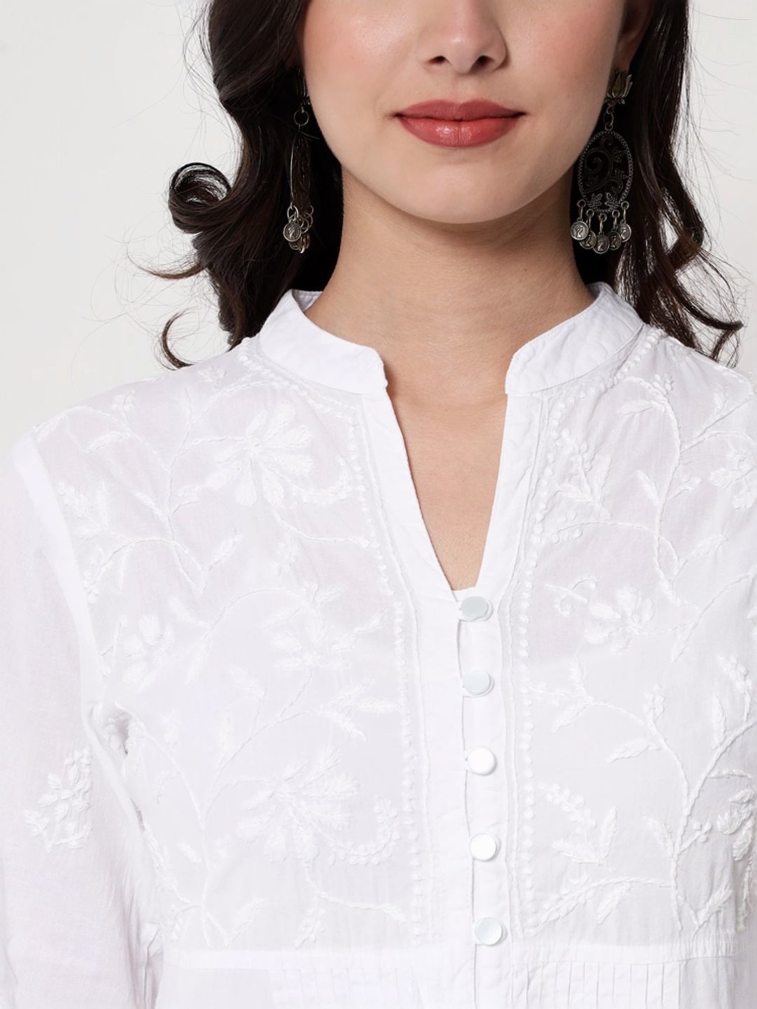 PARAMOUNT CHIKAN White Cotton Hand Embroidered Chikankari A Line Kurti