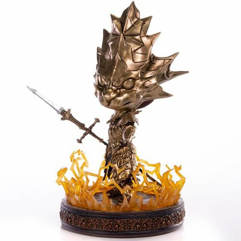 Dark Horse Comics Dark Souls Dragon Slayer Ornstein SD PVC Statue