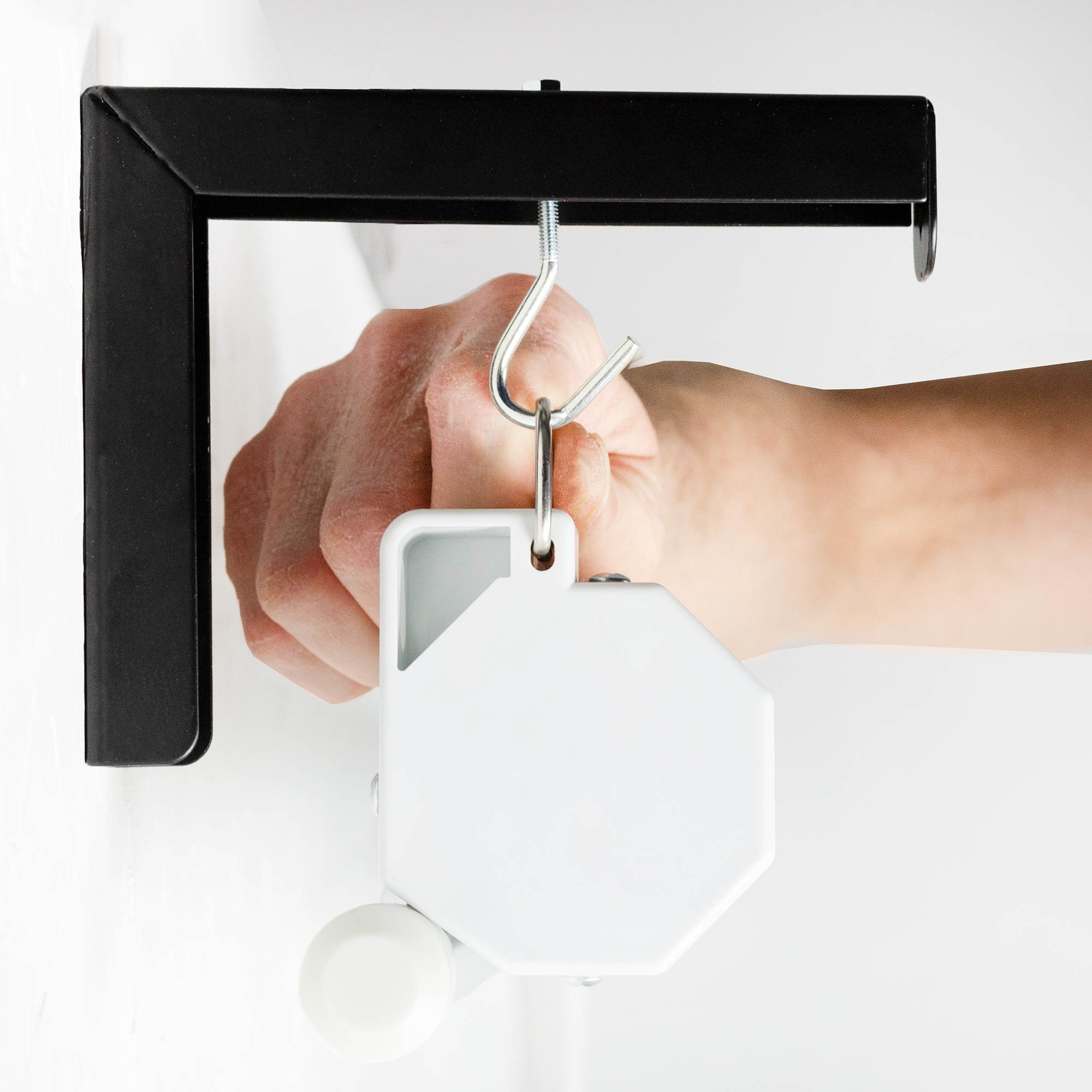 VIVO Black Universal Wall Hanging 6" Adjustable L-Bracket Mount Plate Kit for Projector Screens (MOUNT-PS01B)