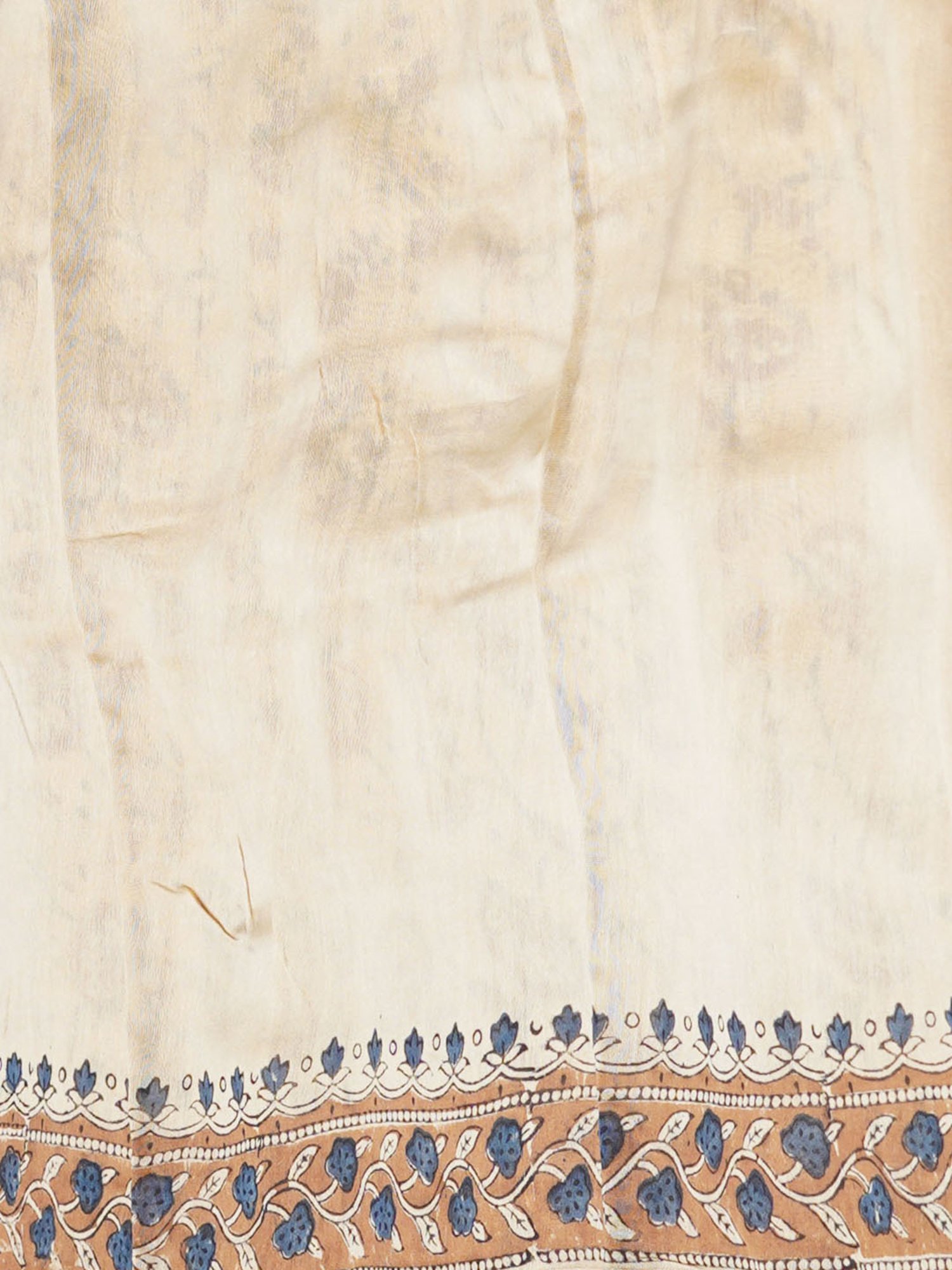 Unnati Silks Cream Printed Saree With Unstitched Blouse