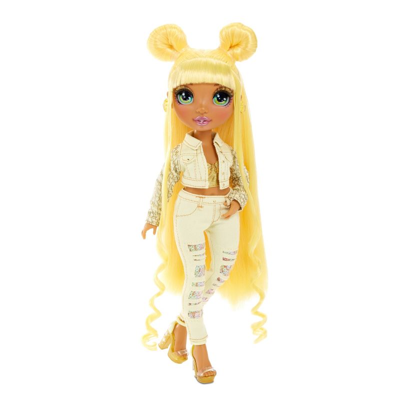 Rainbow High Sunny Madison – Yellow Fashion Doll with 2 Outfits