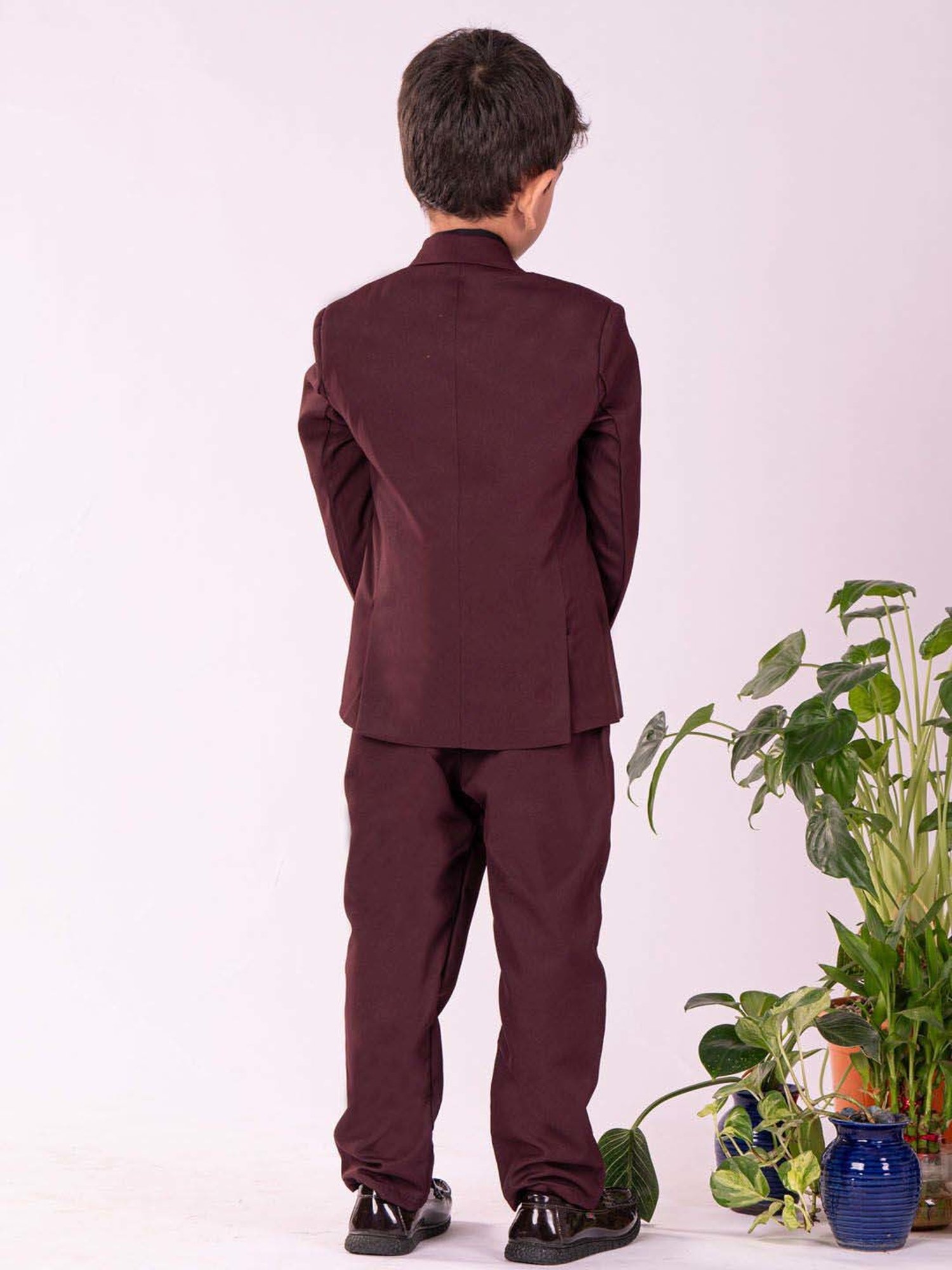 VASTRAMAY Boys Black & Maroon Solid Full Sleeves Suit Sets