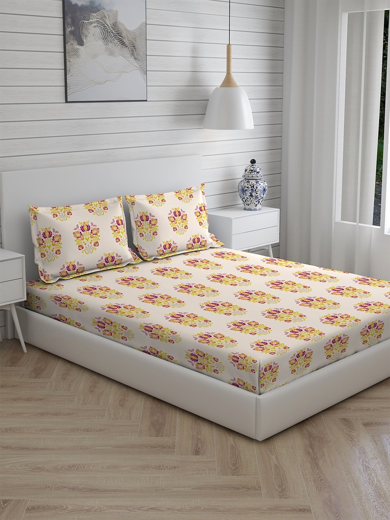 Layers Marsala Printed Pink 144 TC Cotton King Bed Sheet with 2 Pillow Covers