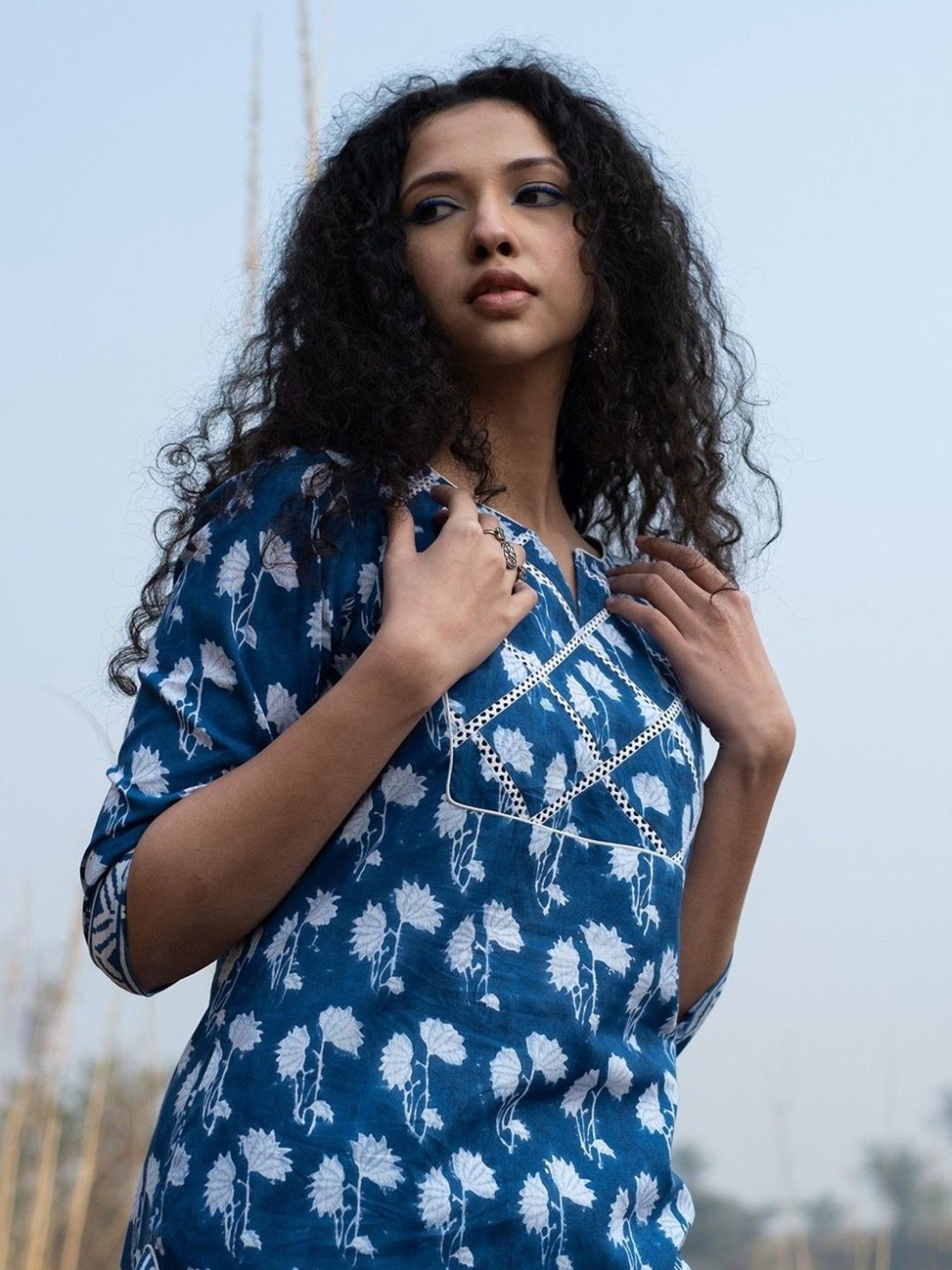 Akiso Neela Indigo Block Printed Kurta With Lace Detail On Yoke, Sides And Sleeves