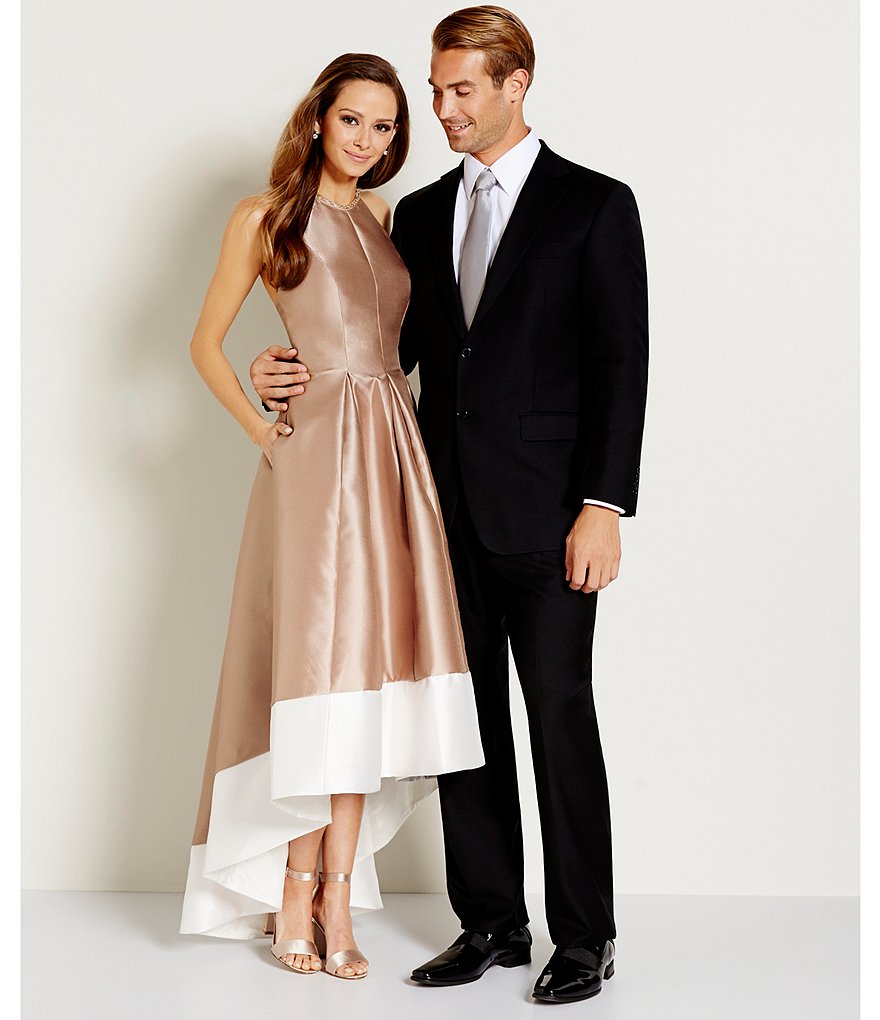 Gold Label Roundtree & Yorke Solid Non-Iron Fitted Point-Collar Dress Shirt with French Cuffs