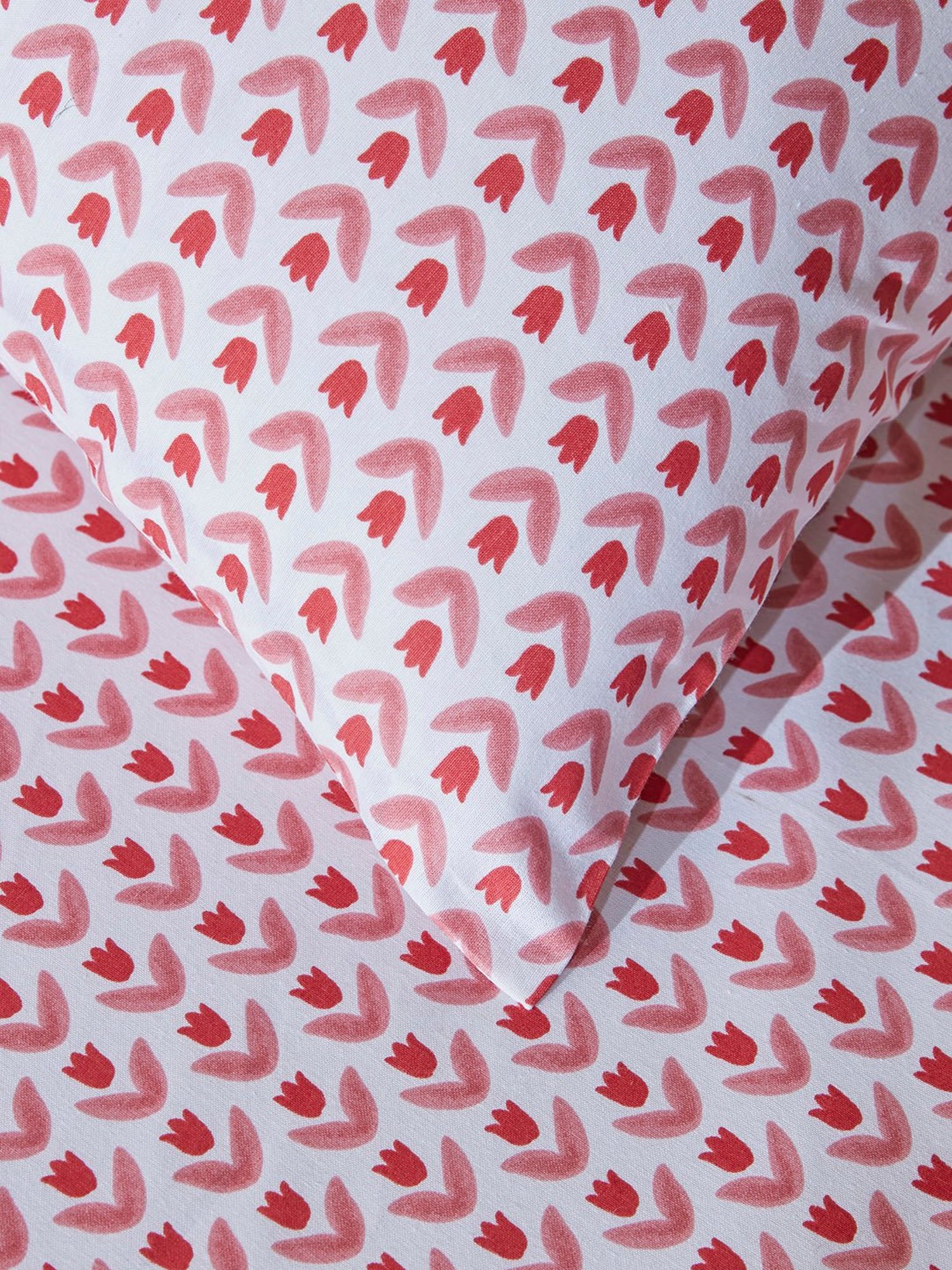 Westside Home Dark Pink Tulip Double Bed Flat Sheet and Pillowcase Set