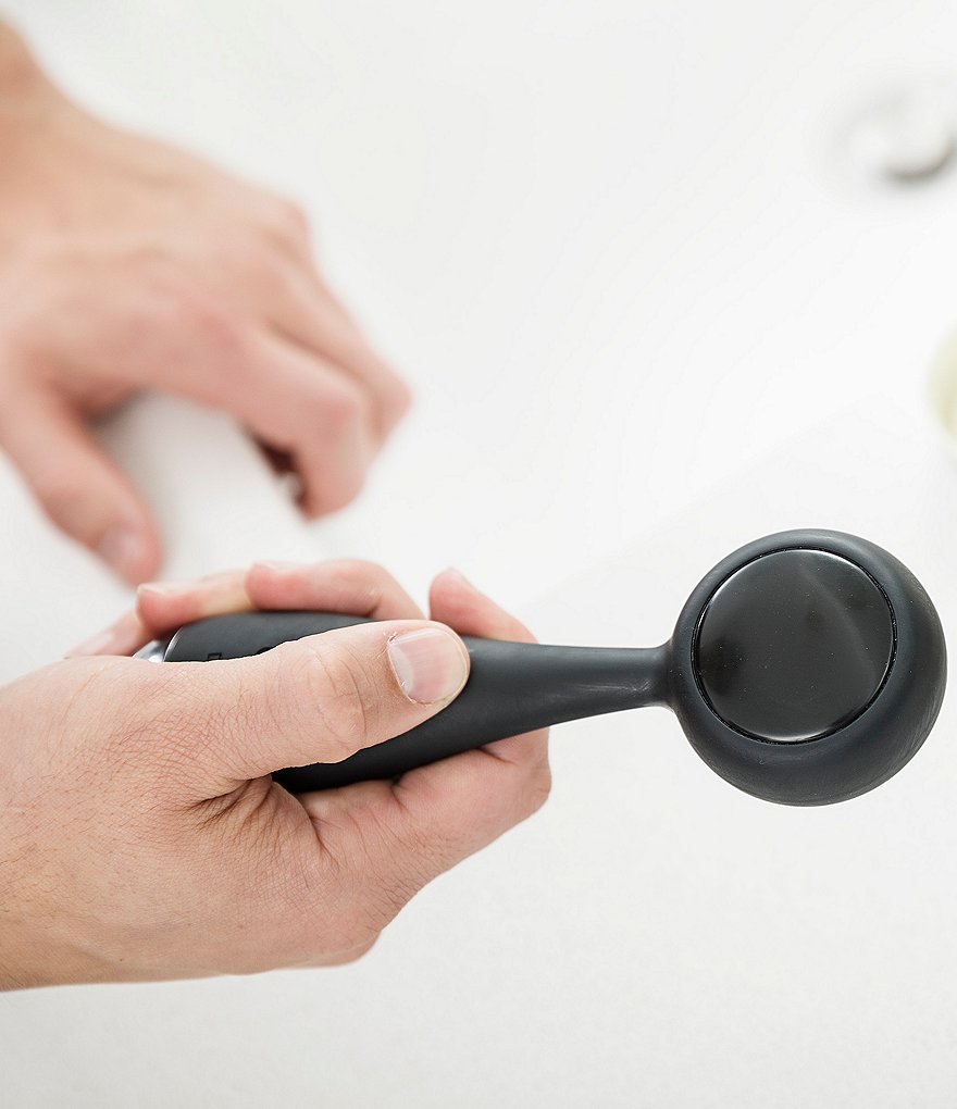 Shiseido Cleansing Massage Brush