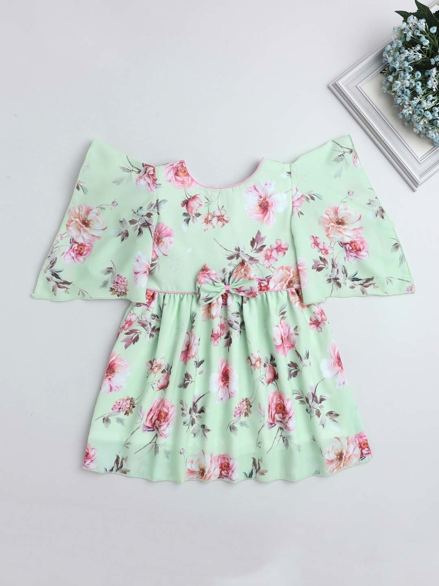 The Magic Wand Kids Green & Pink Printed Dress