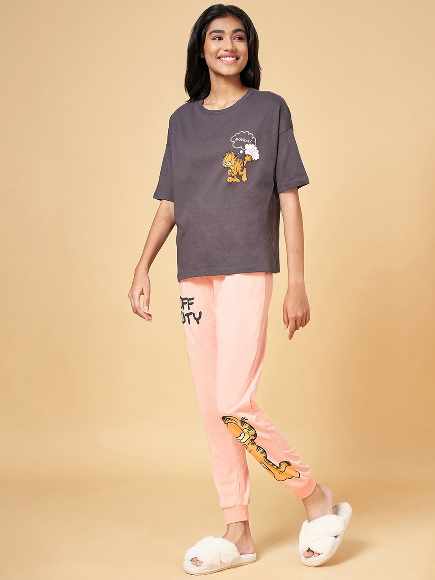 Dreamz by Pantaloons Grey & Peach Cotton Graphic Print T-Shirt Pyjama Set