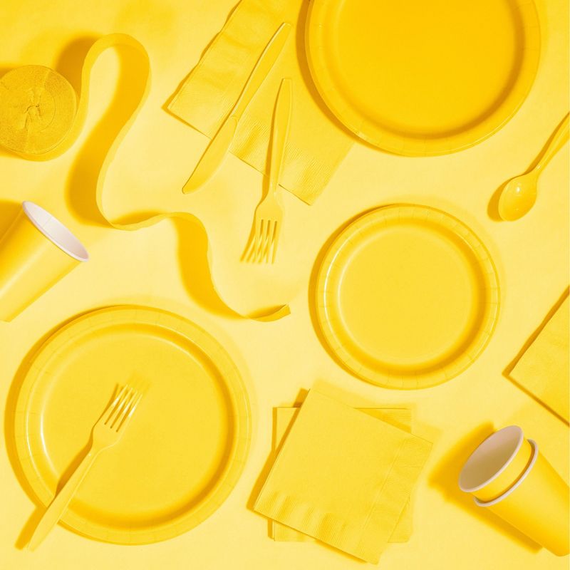School Bus Yellow 9" Plastic Plates - 20ct