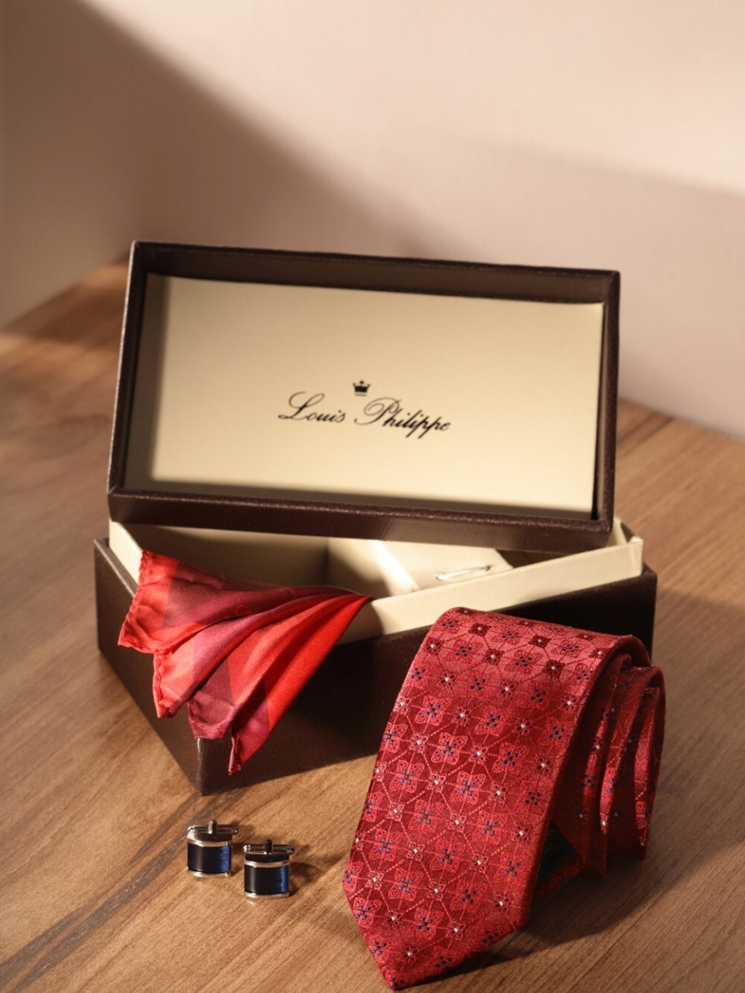 Louis Philippe Maroon Embroidered Tie with Pocket Square & Cufflinks