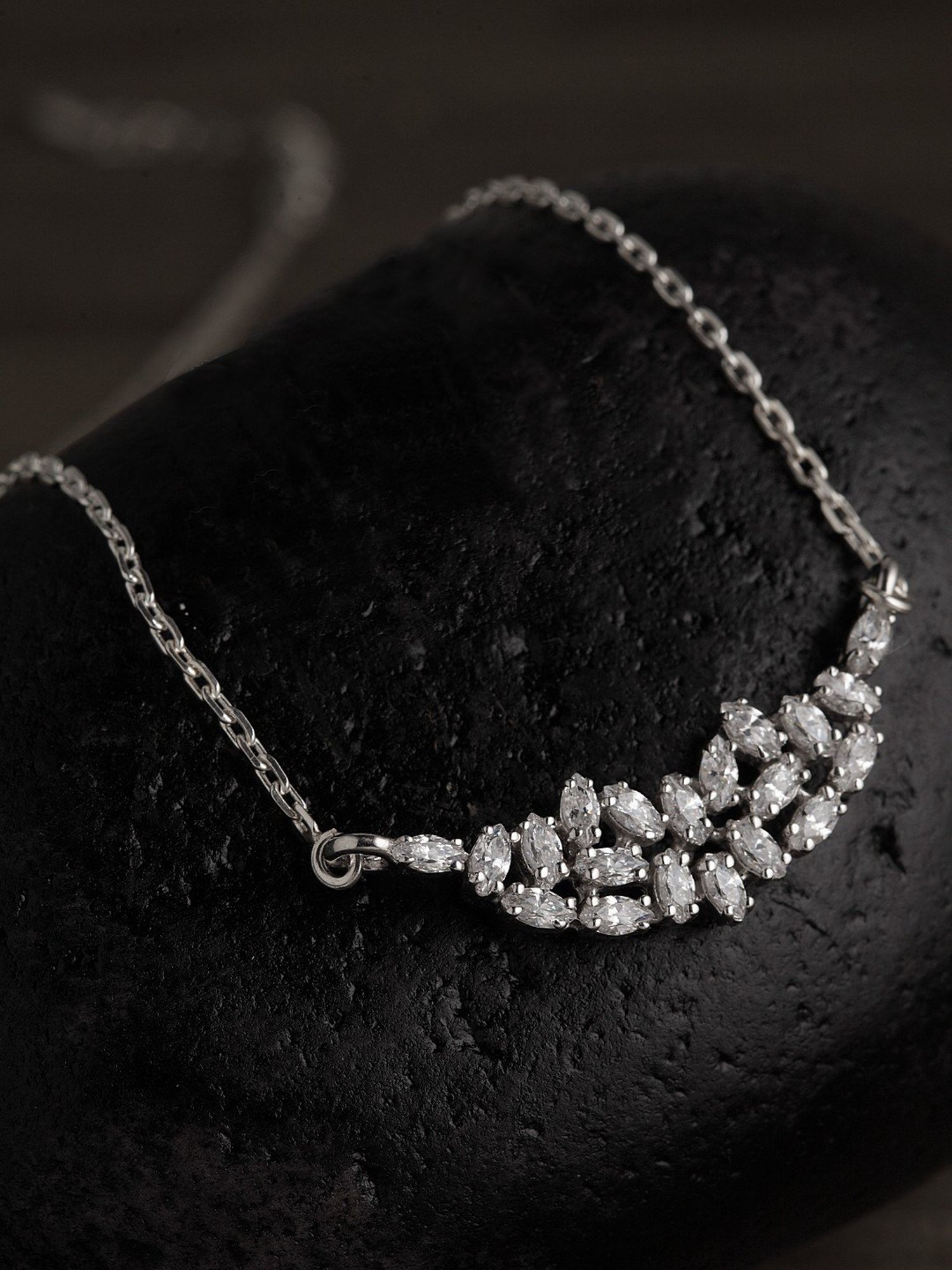 Clara Daisy 92.5 Sterling Silver Pendant with Chain